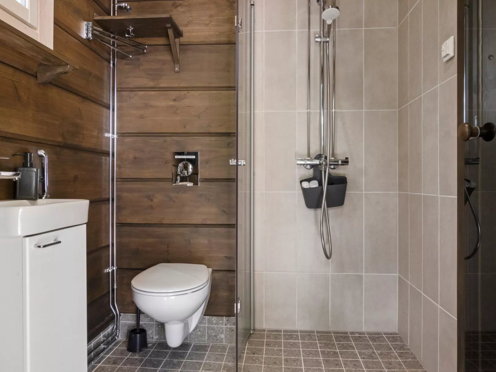 Lystikämän elämys-Inside