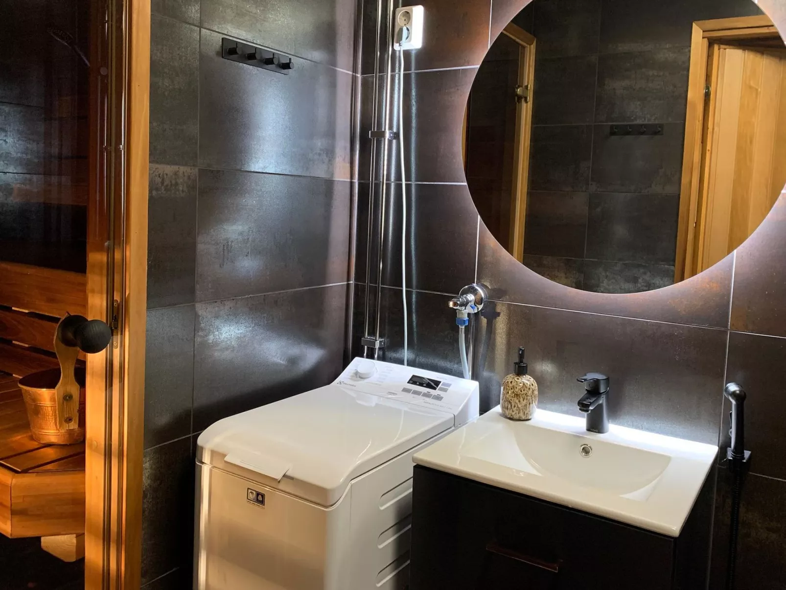 Rinnekero 3 a-Dedans