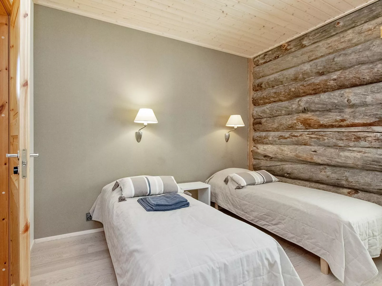 Nilikuru c 6-Drinnen