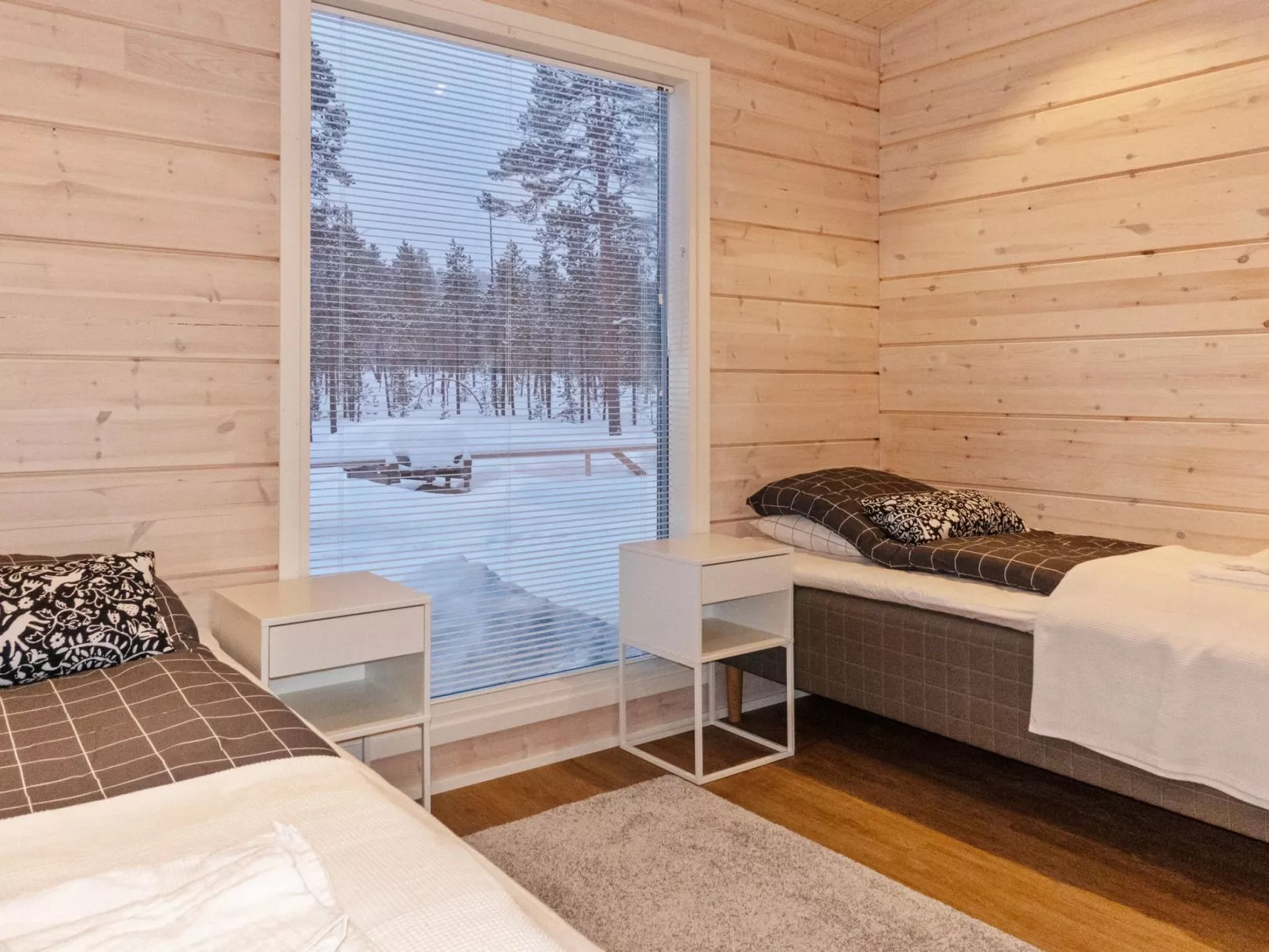 Villa paadari-Drinnen