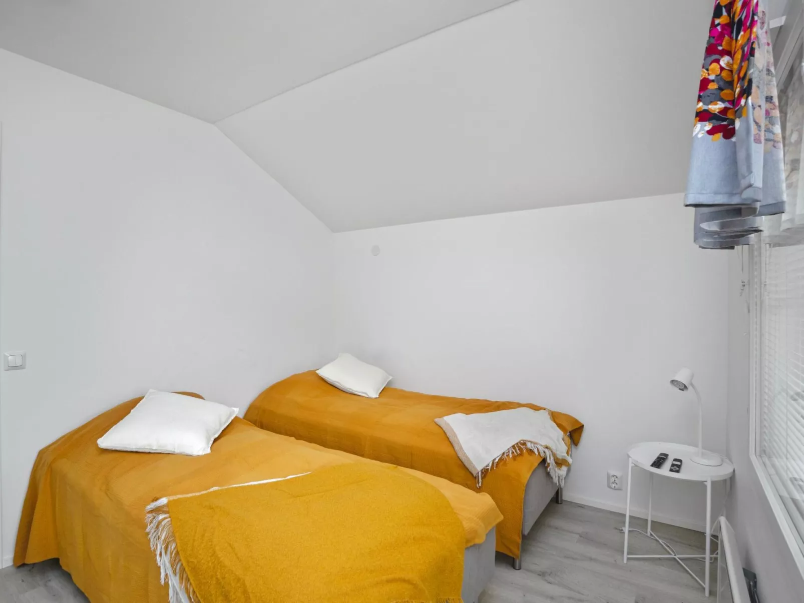 Leviraitti 4 a 4-Drinnen