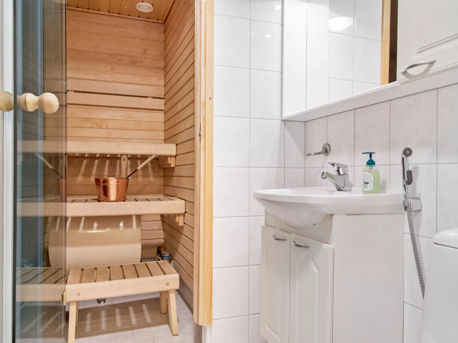 Yllästar 1 as 211-Inside