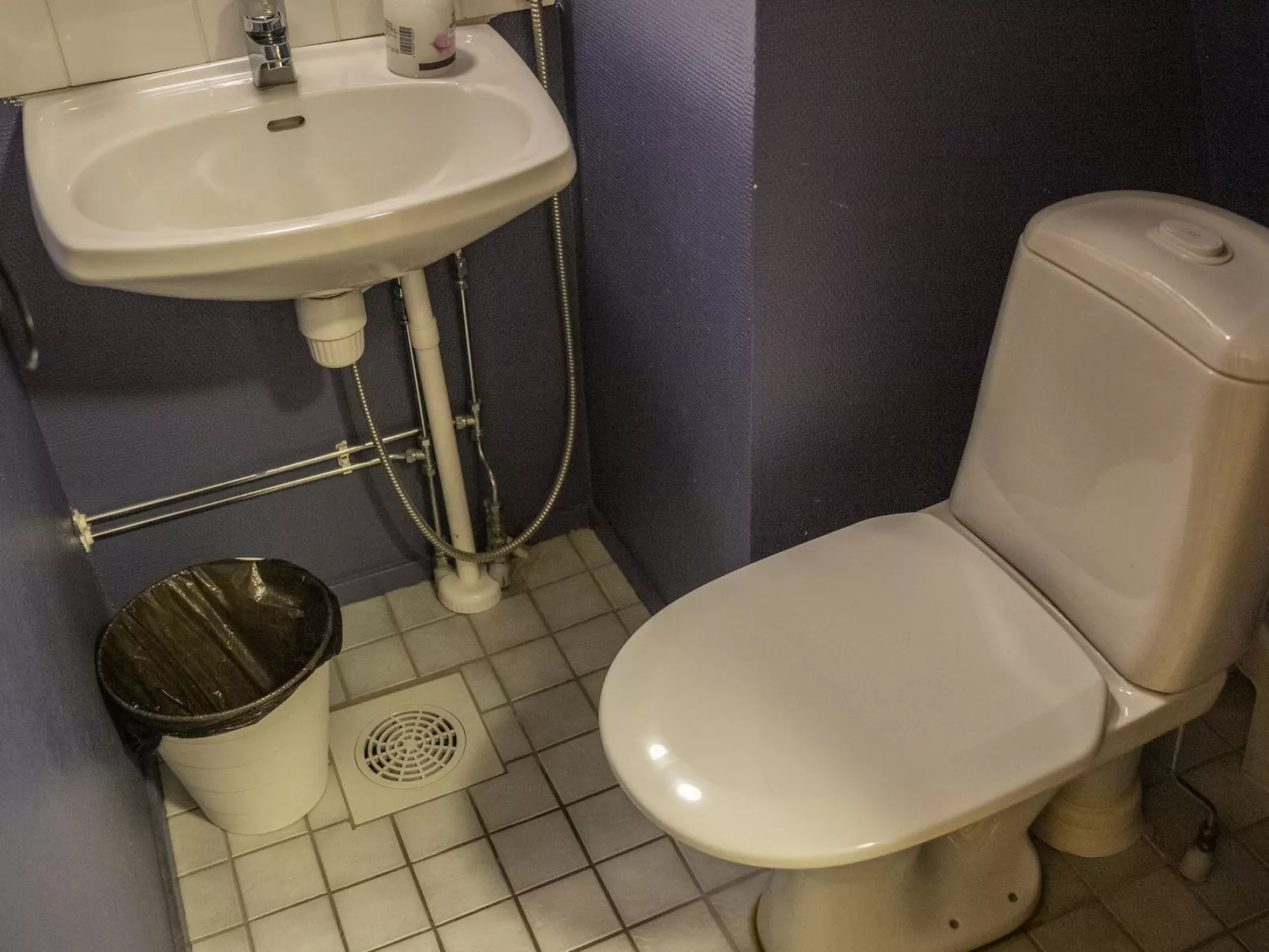 Äkäsakka b4-Dedans