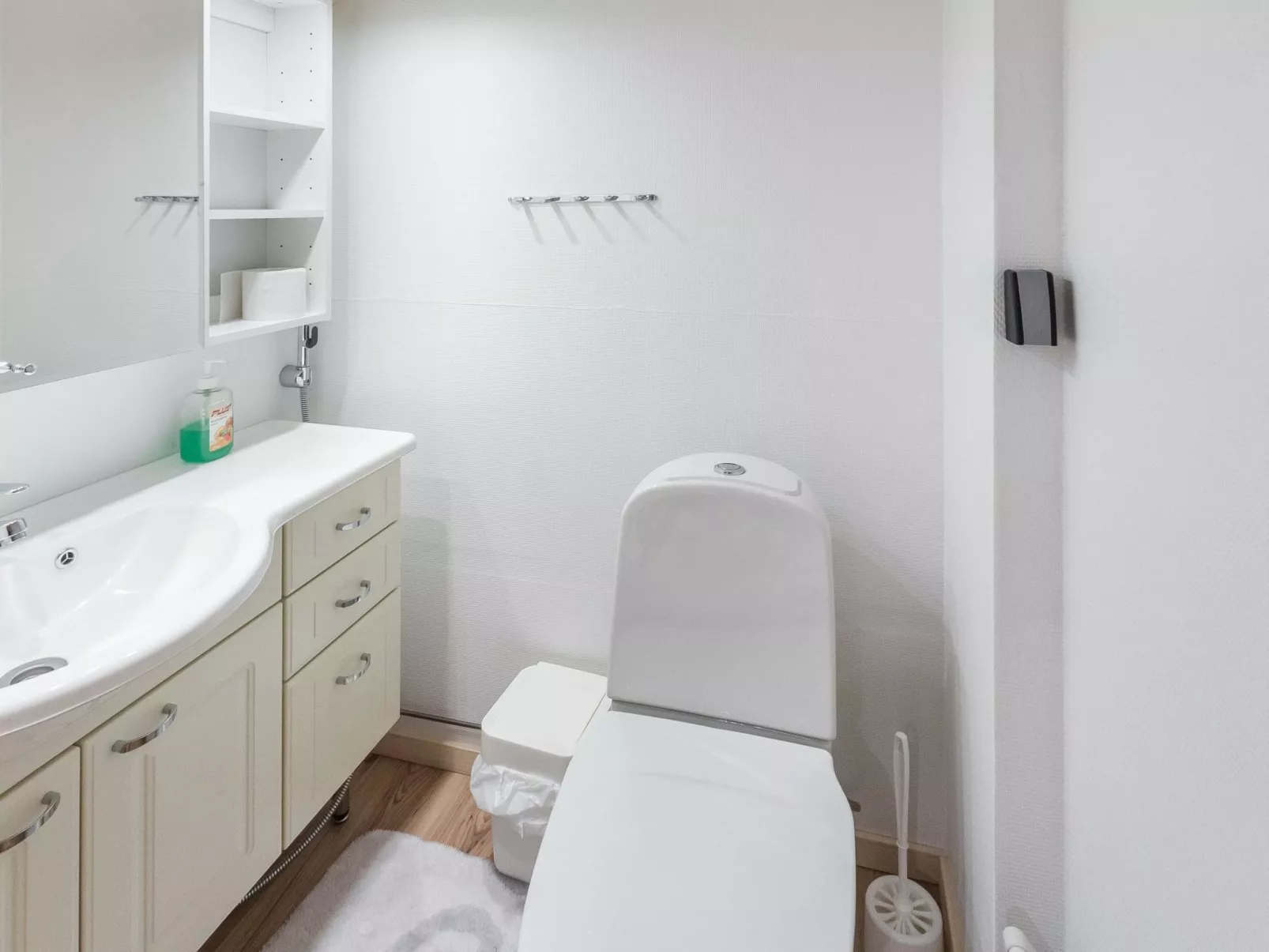 Ylläksen sirppikuu 2-Drinnen