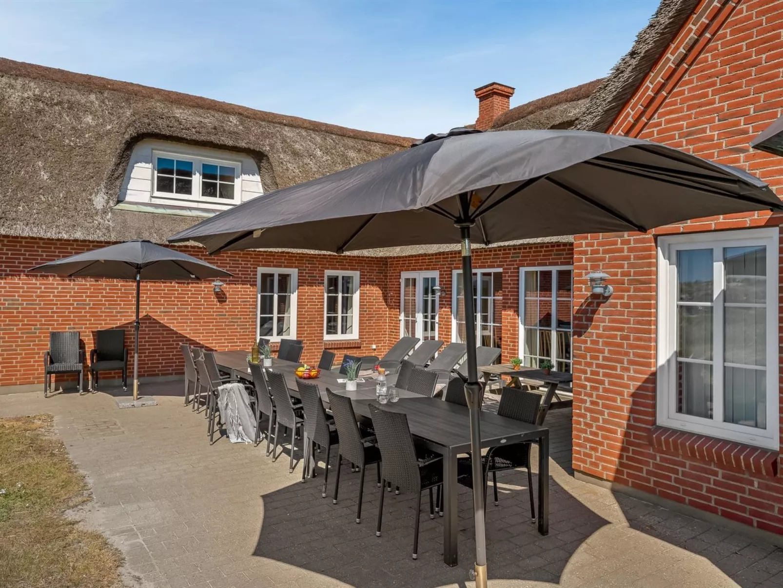 "Gytha" - 75m from the sea-Draußen