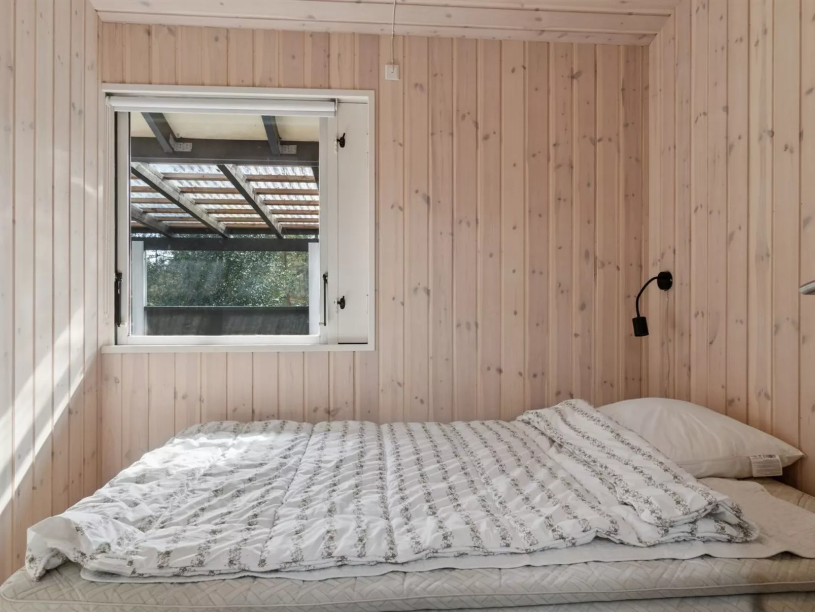 "Ahti" - 340m from the sea-Inside