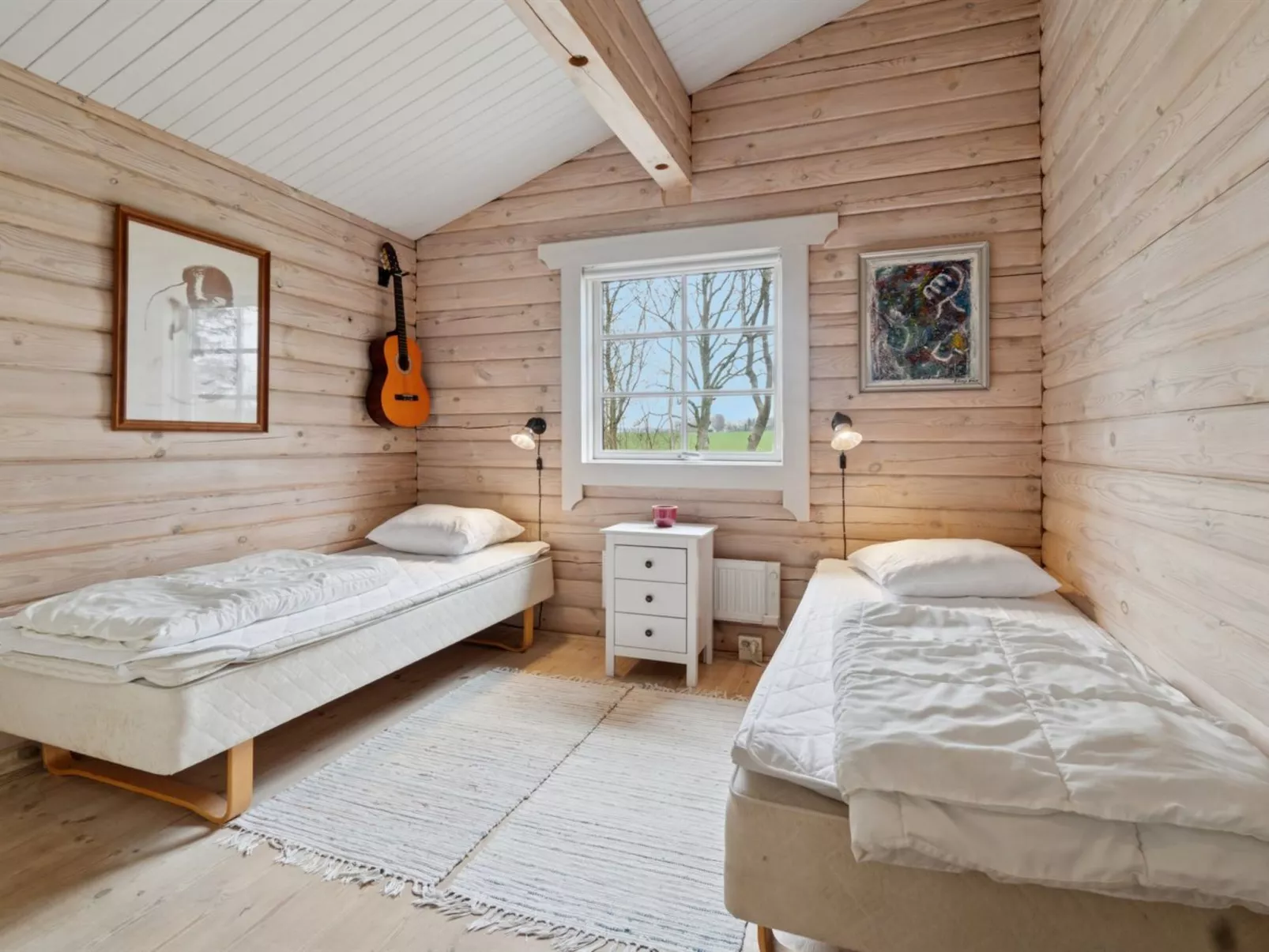 "Brynjolf" - 1km from the sea-Inside