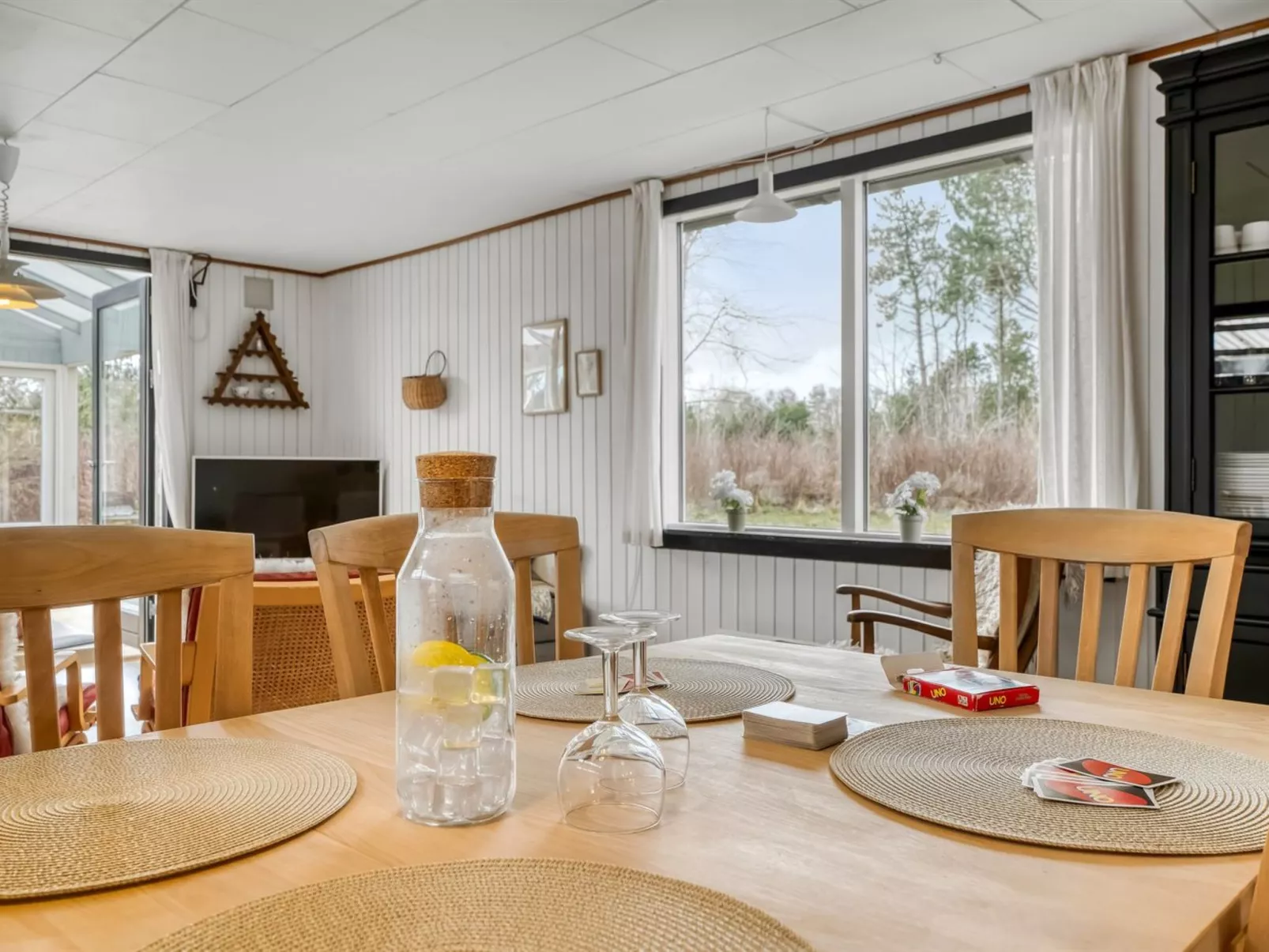 "Hælf" - 600m from the sea-Inside