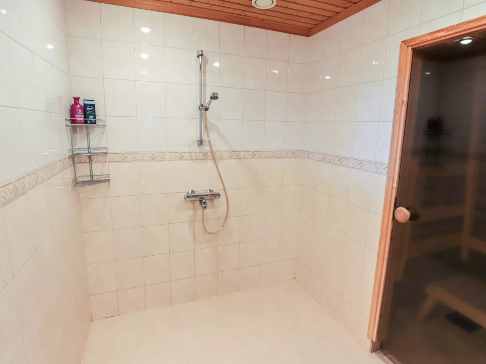 Rukan taikavuosselin helmi 8 b-Inside