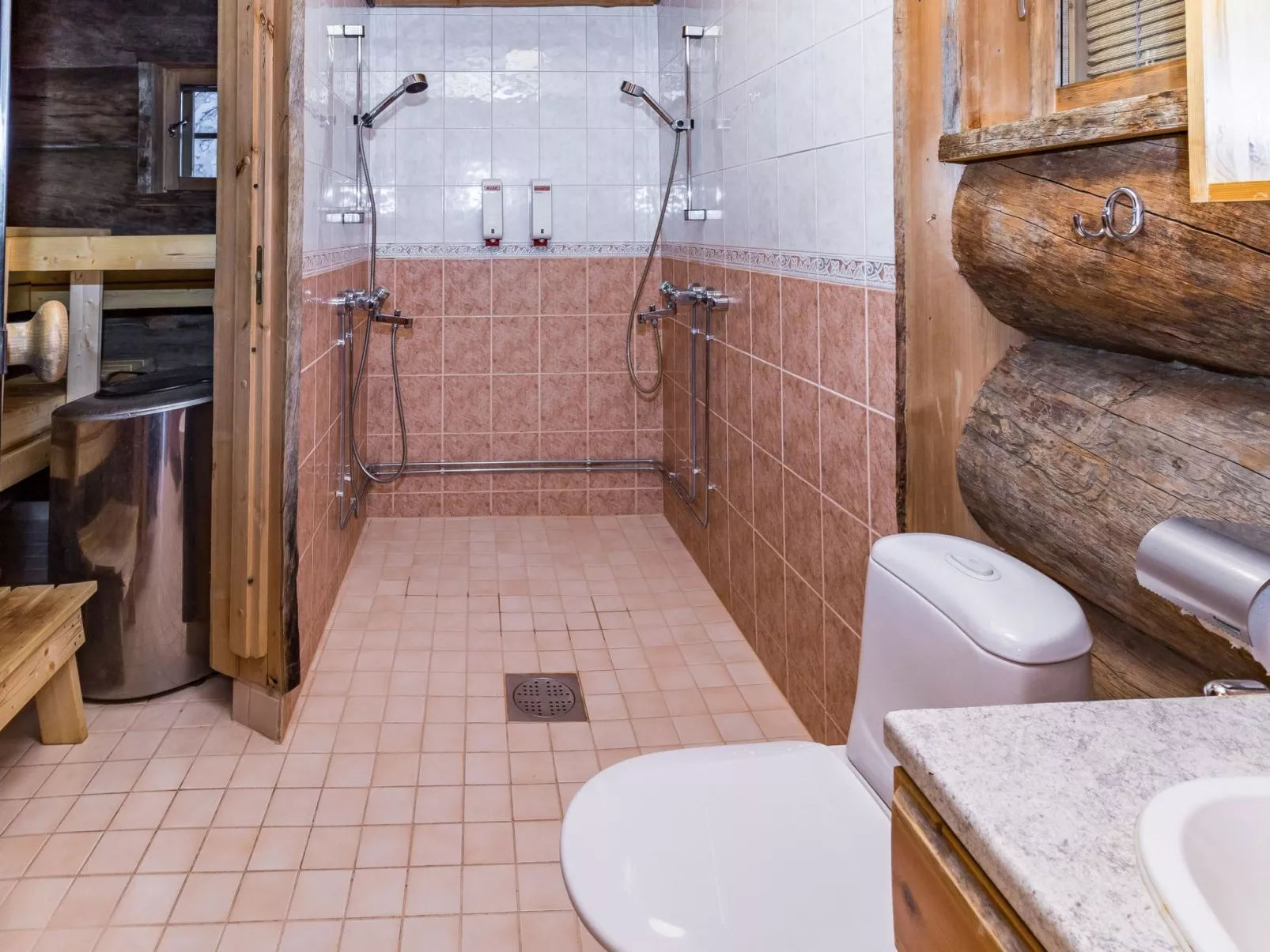 Kitka-nokkela-Inside