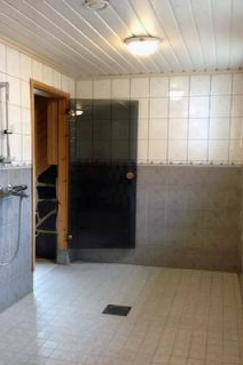 Hiiden kämppäkartano-Dedans