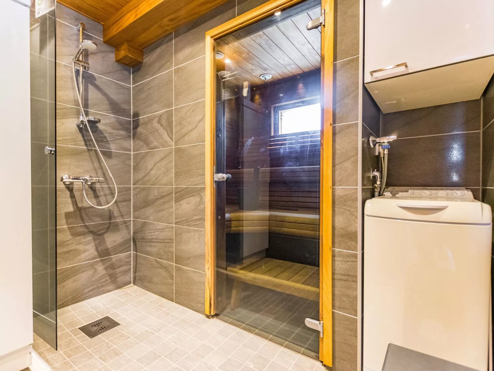 Vuosselinkulma 1-Dedans