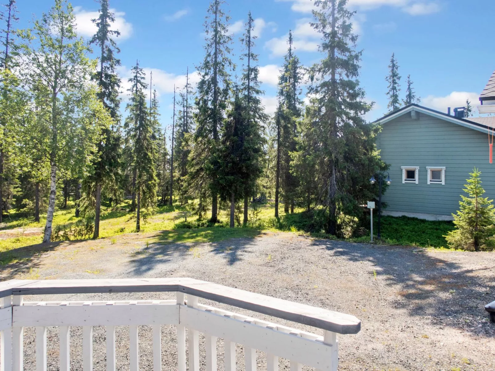 Ruka snow and sun 4-Inside