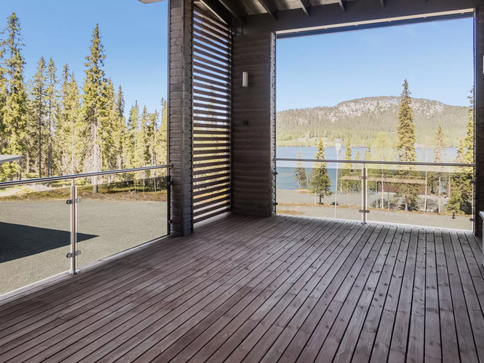 Holy lake chalet b-Drinnen