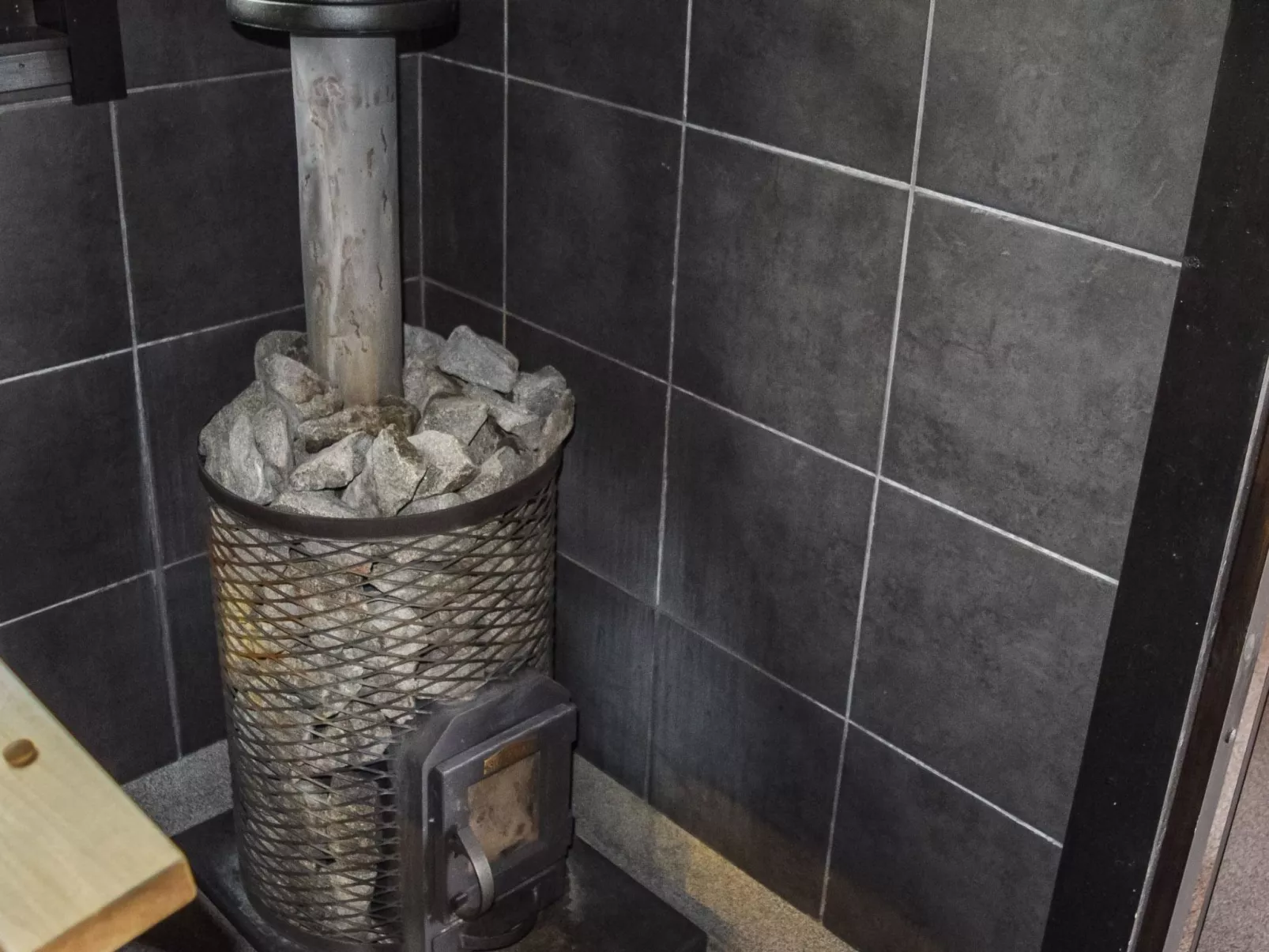 Lekojärven herra-Dedans