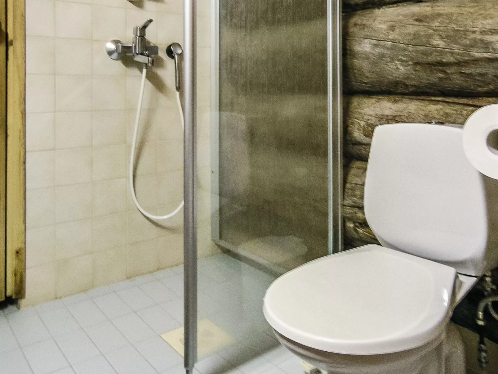 Vuokatinportti b 9-Dedans