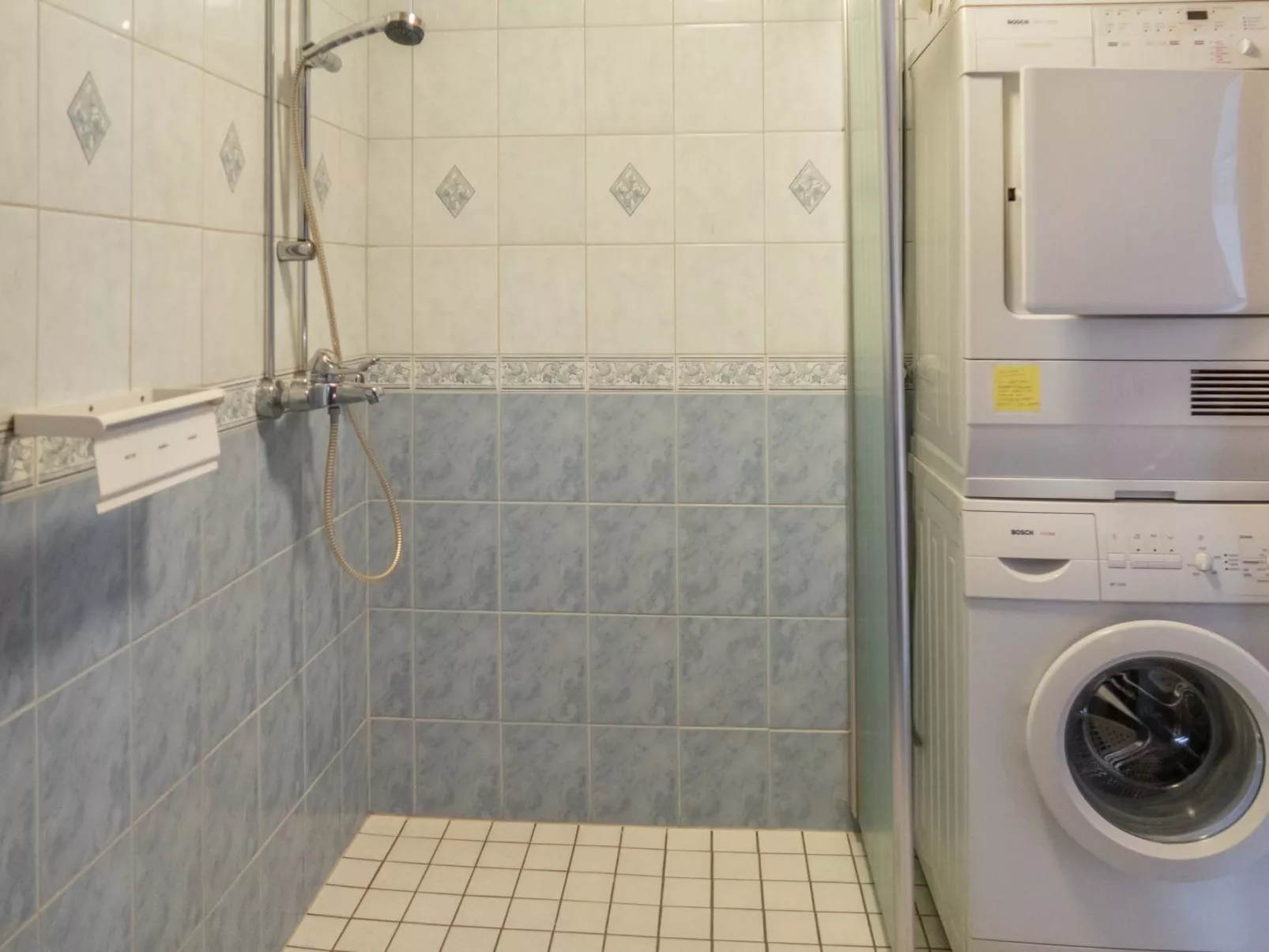 Latukatti 5 c-Drinnen