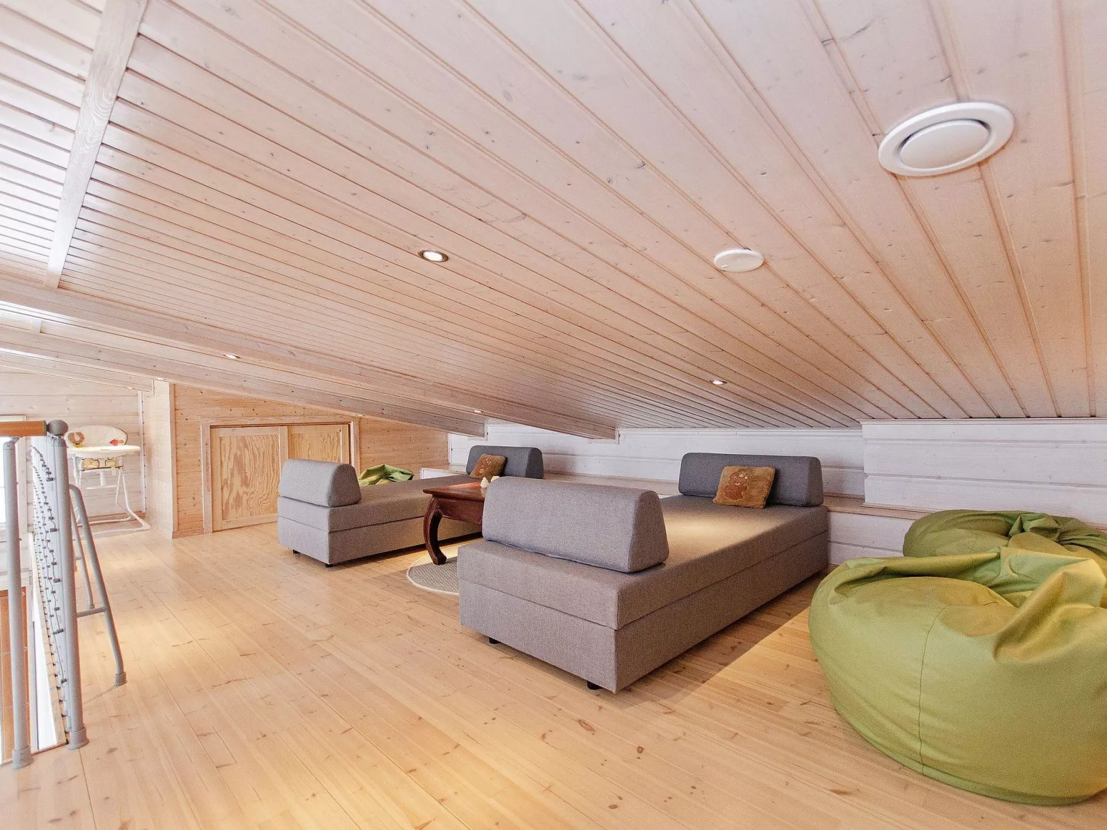 Pielislinna/loma-koli-Dedans