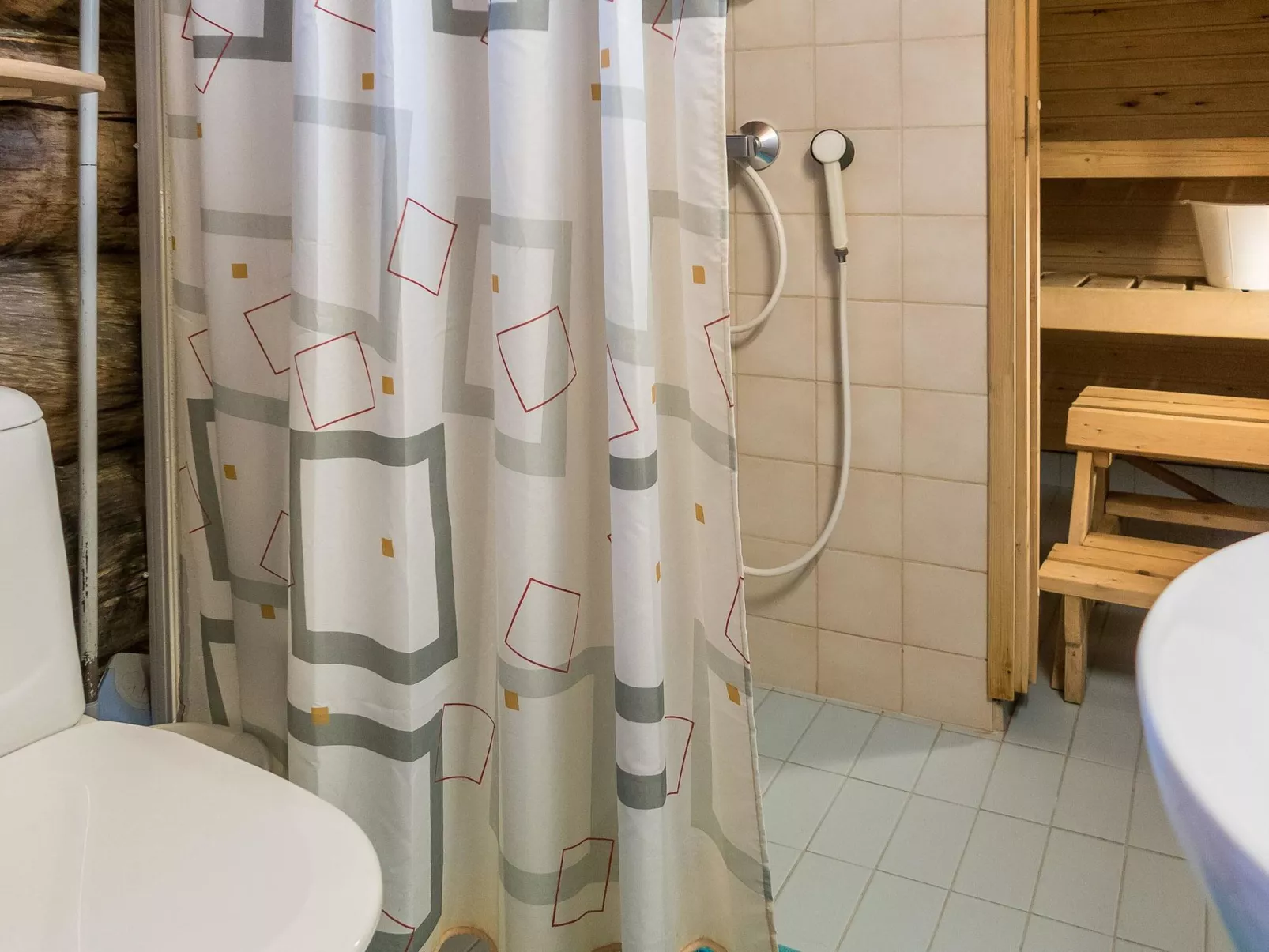 Vuokatinportti b 8-Dedans