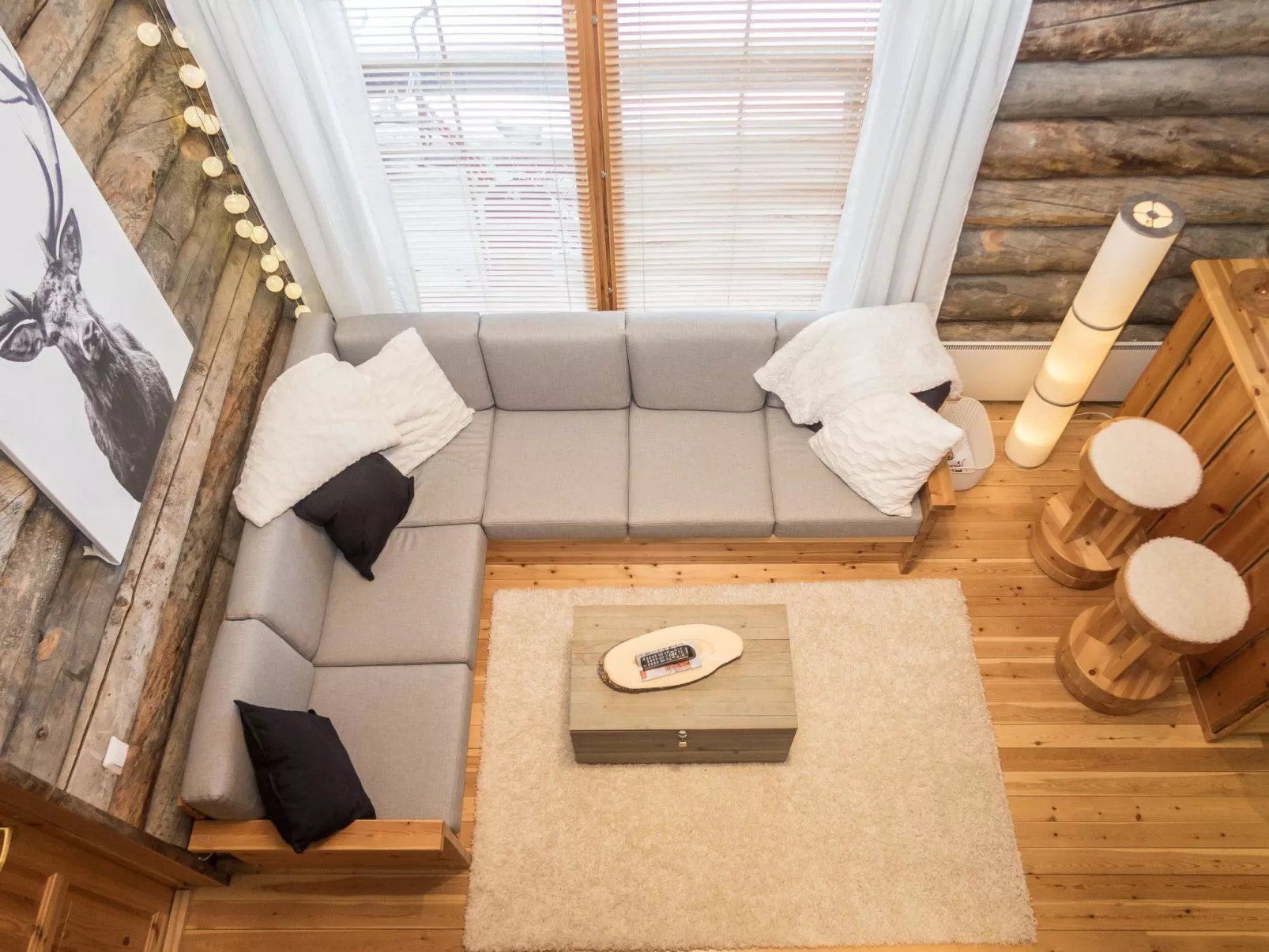 Otsolanhovi b 8-Dedans