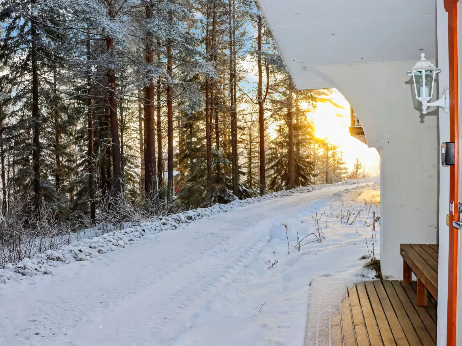 Alppikylä 8b paritalo-Drinnen