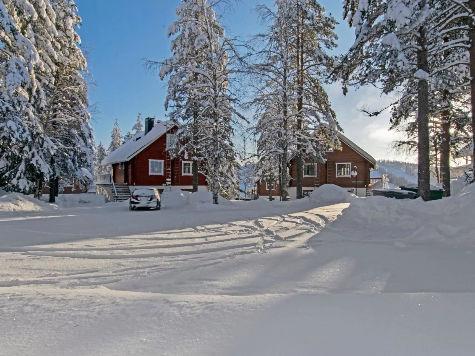 Kulma-alpit b paritalon alak-Dedans