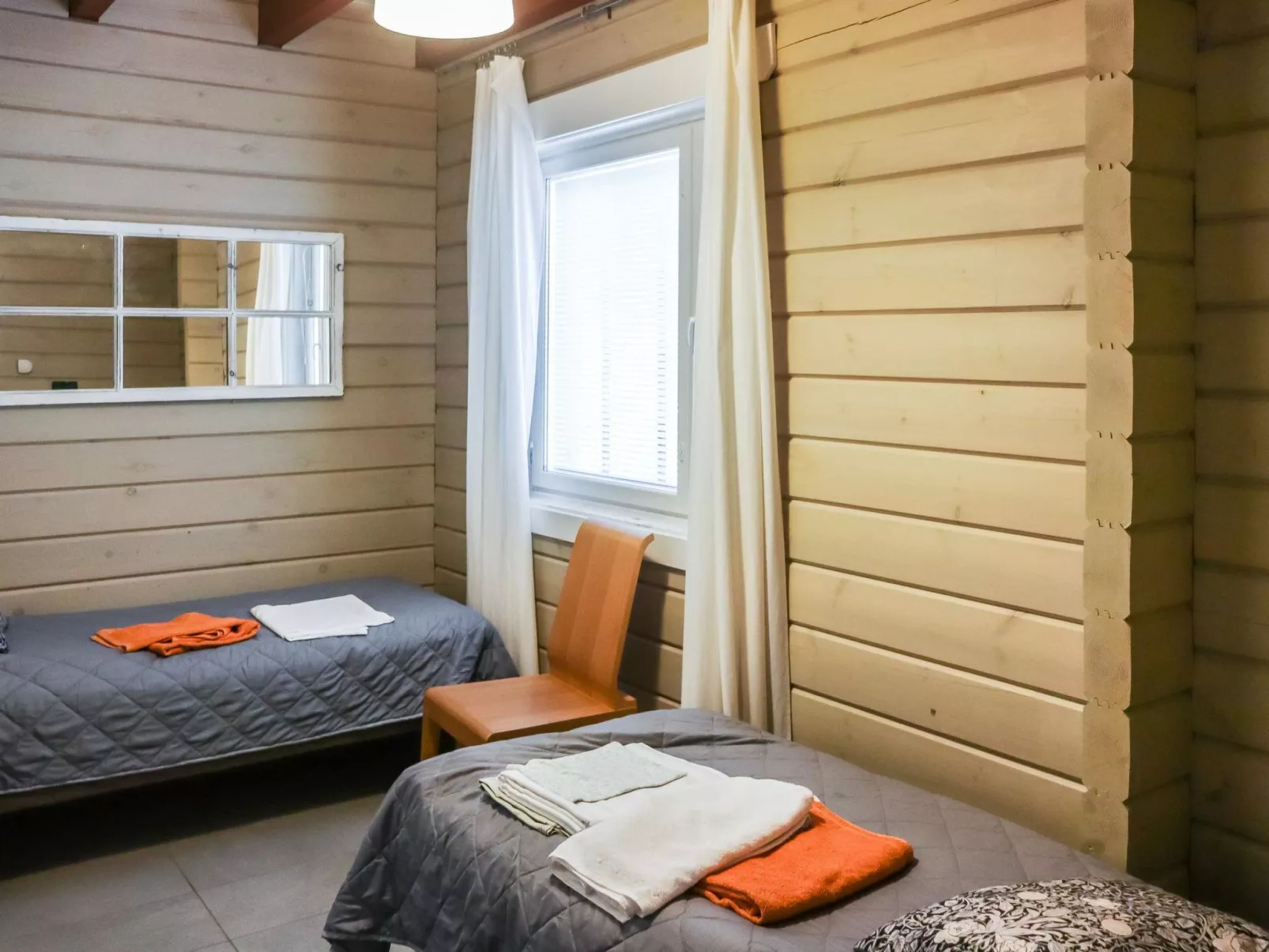 Uulanlinna b, paritalo-Dedans