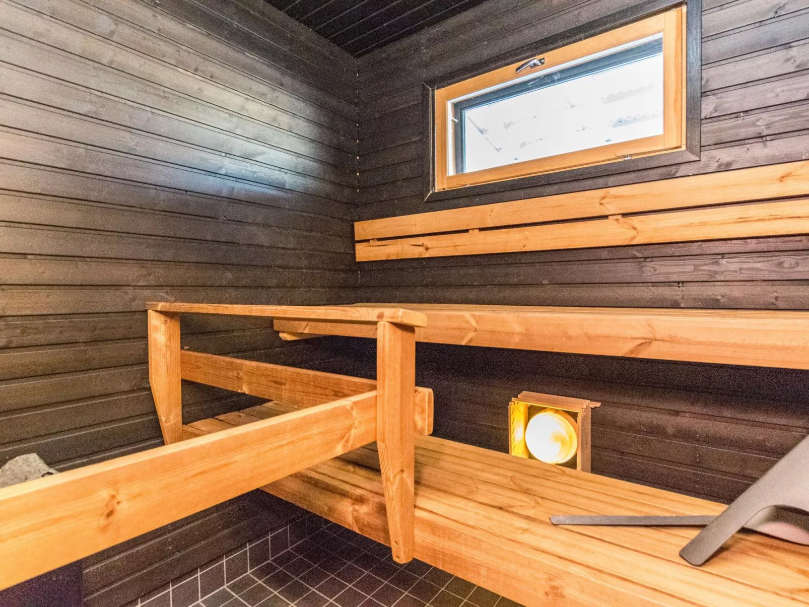 Skivillas 78 ukkohalla (1)-Dedans