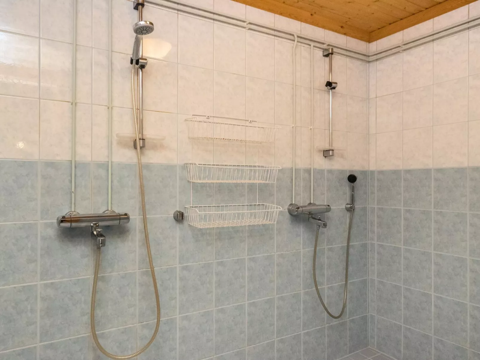 Karhunpesä c-Dedans