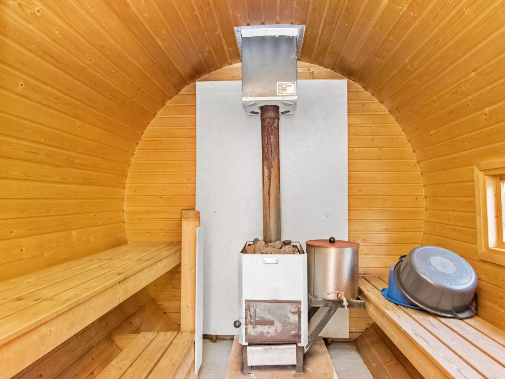 Santerin torppa-Inside