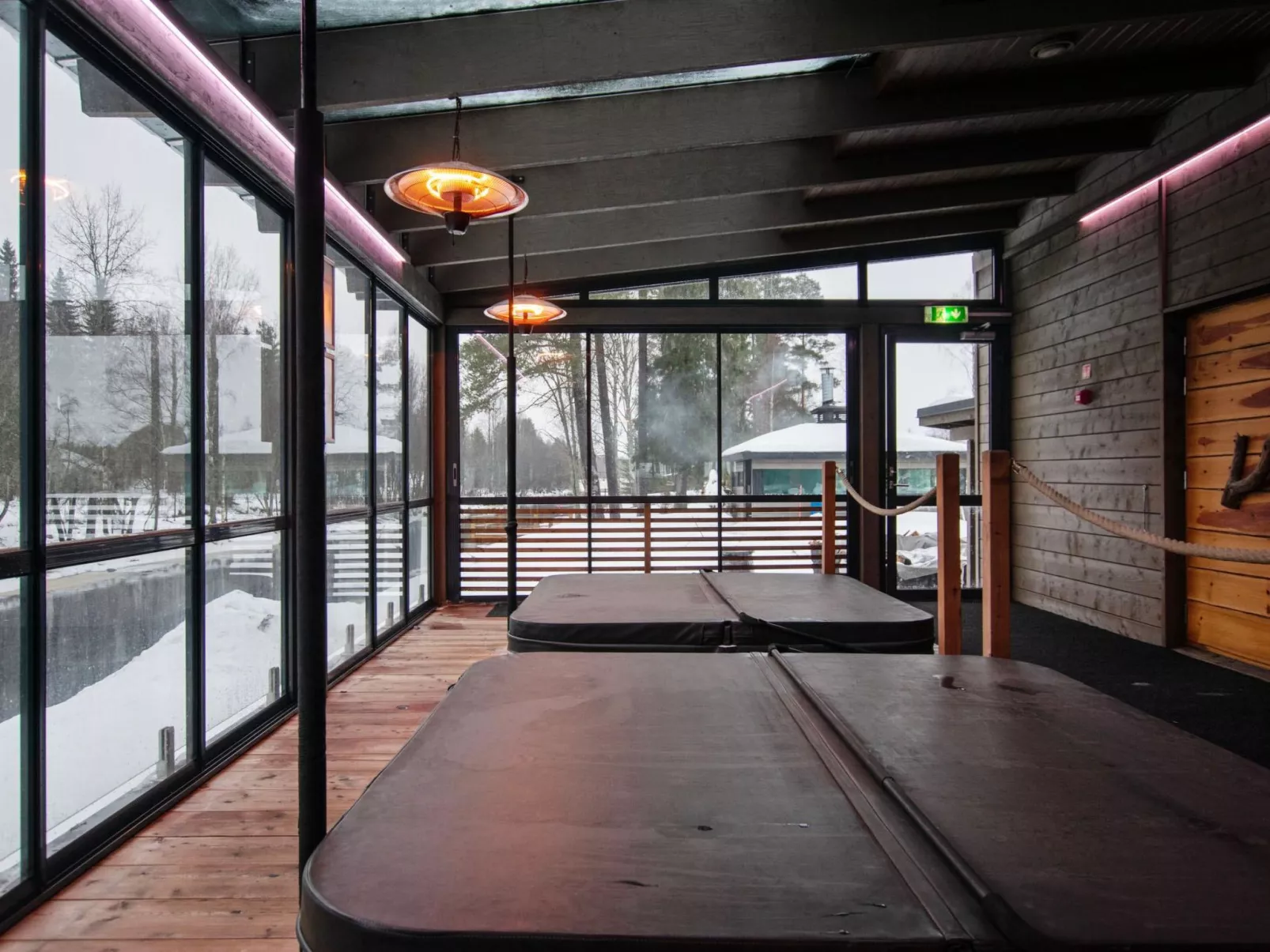 Kartanohuoneisto heikki-Dedans