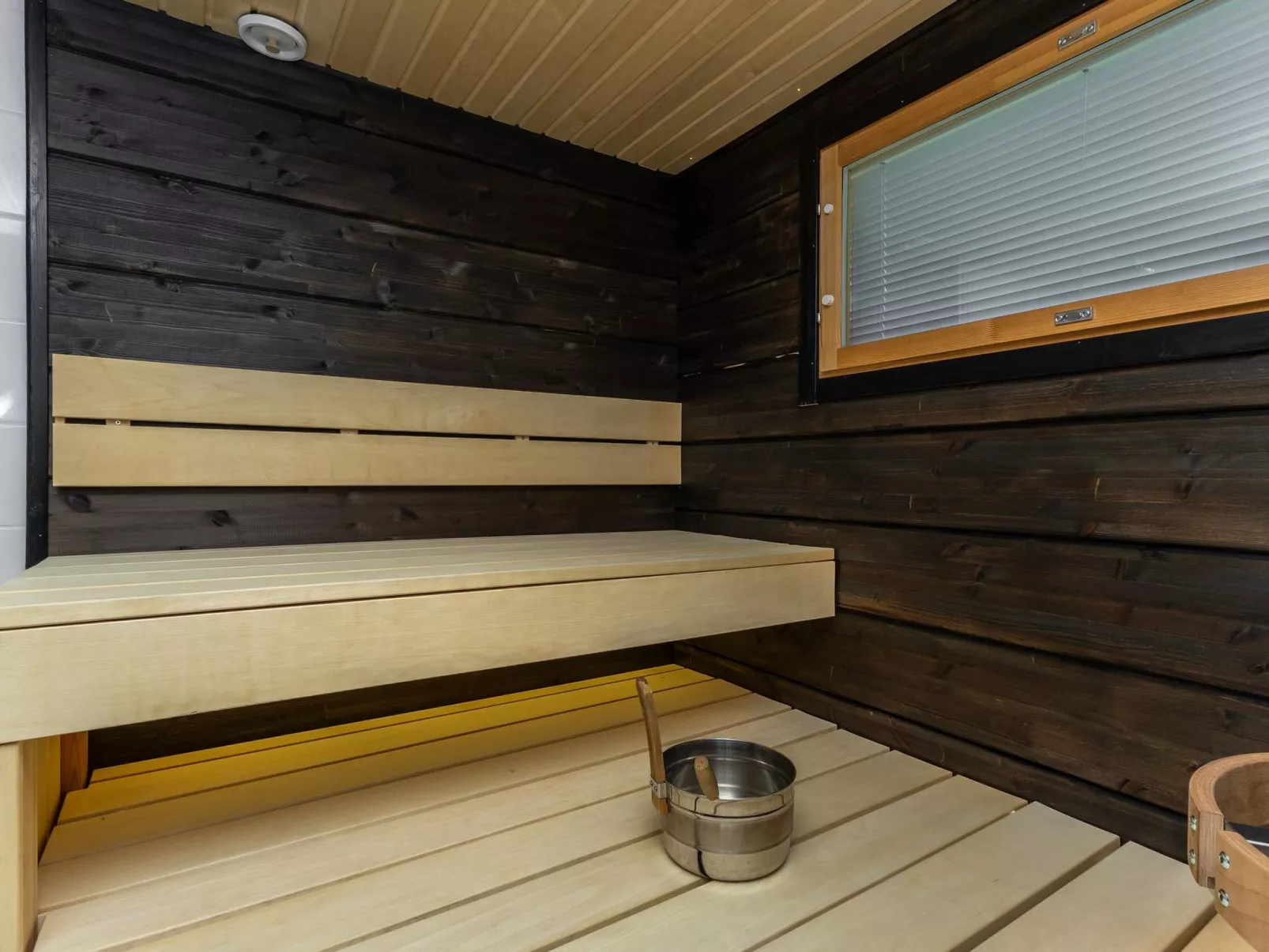 Koukkupolku 5-Drinnen