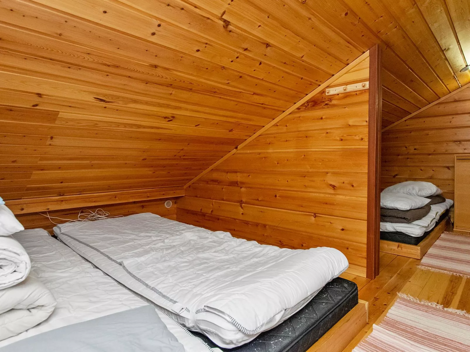 Hirvasaho a 2-Dedans