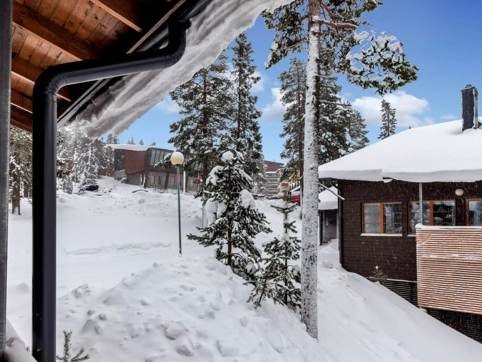 Kesä-iikka 4-Inside