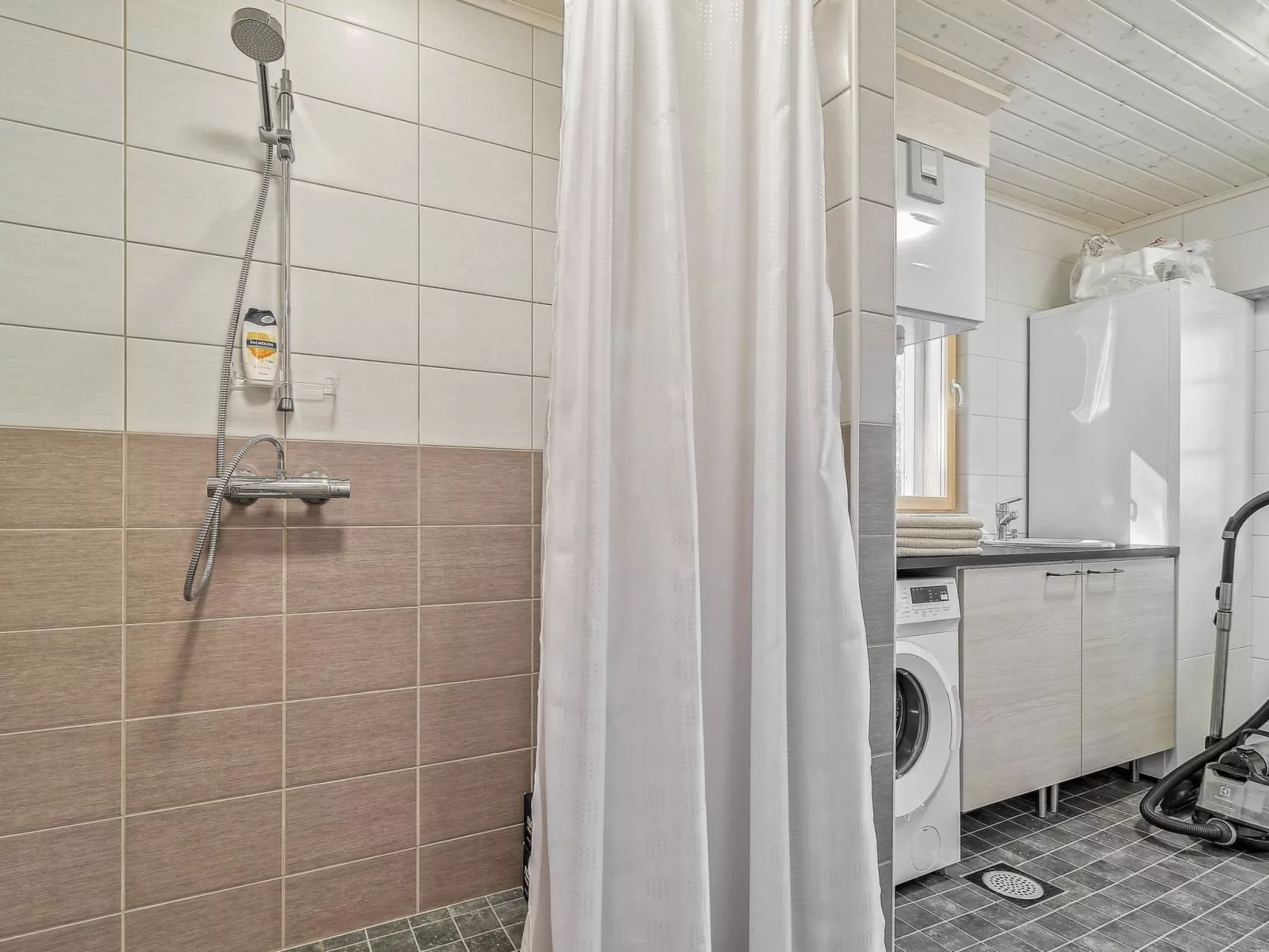 Villa ankkuri-Drinnen