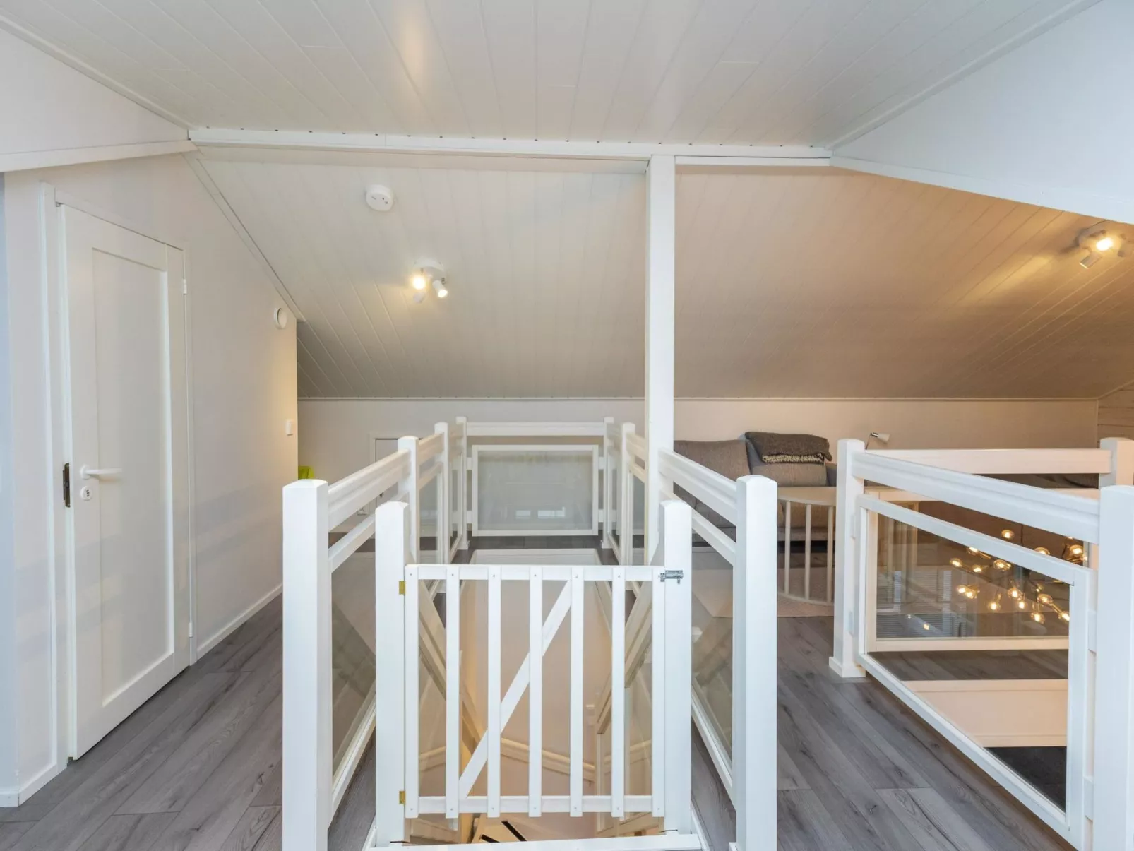 Velhotar 1 a 1-Inside