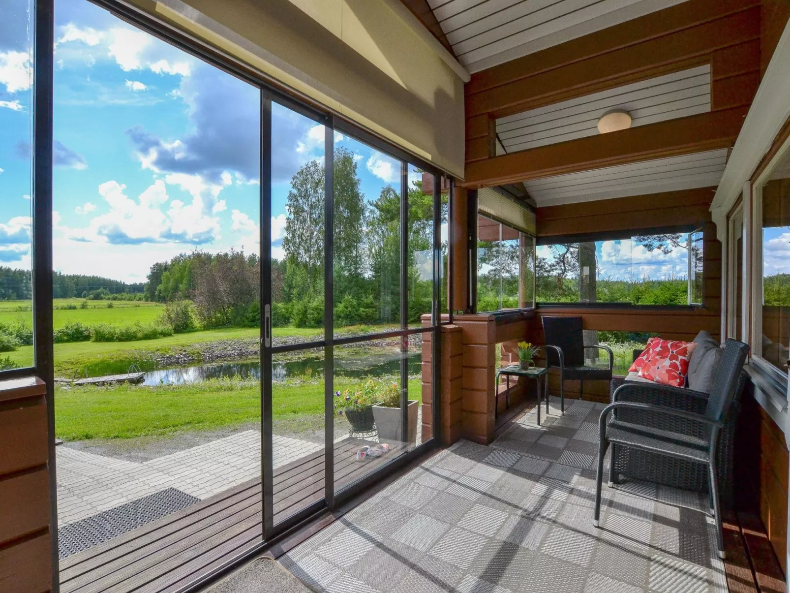 Kannelpirtti 1-Dedans