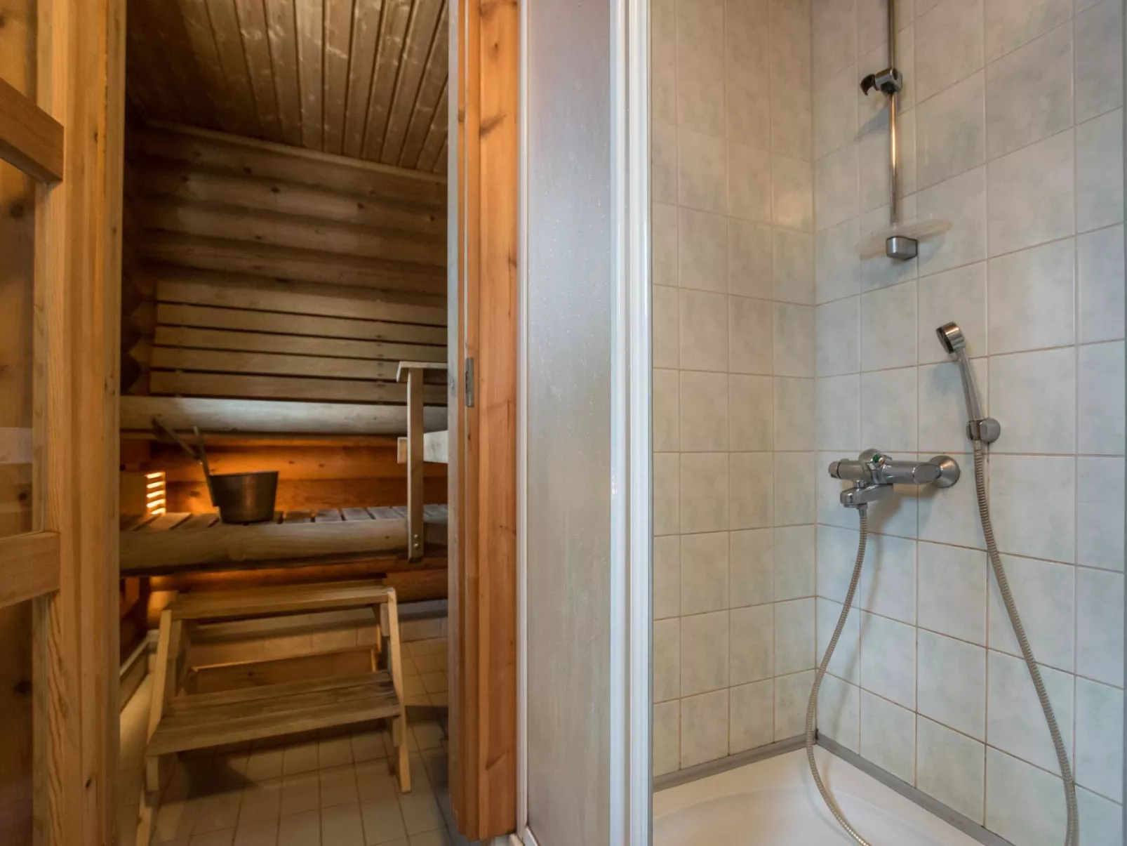 Kanervakallio-Dedans