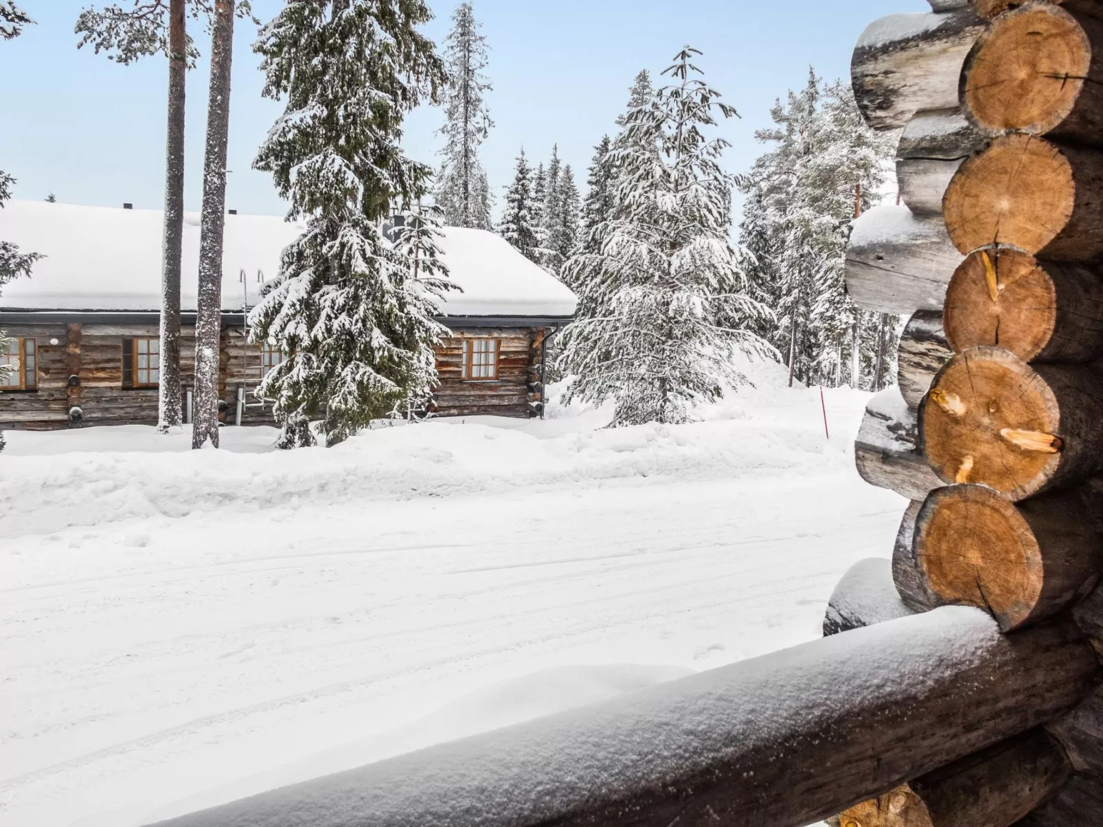 Kuusiruka 10-Drinnen