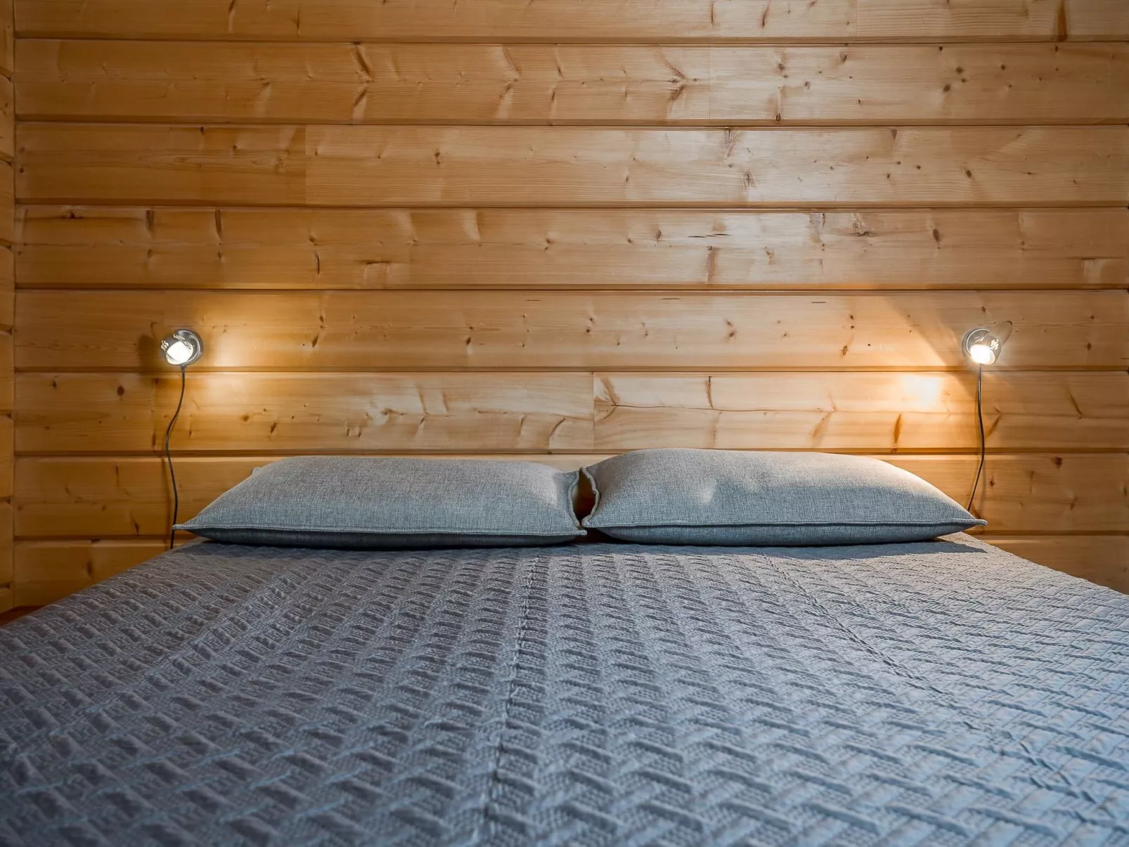 Kinostupa 2a (15-16)-Inside