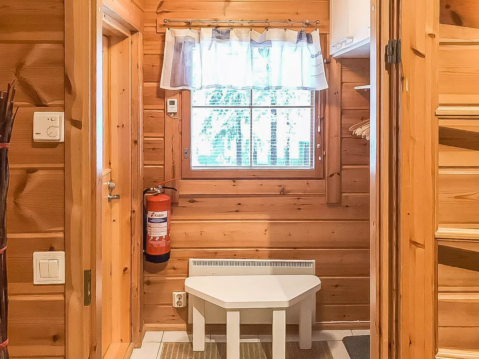 Metsä-vuosseli rukalumous-Dedans