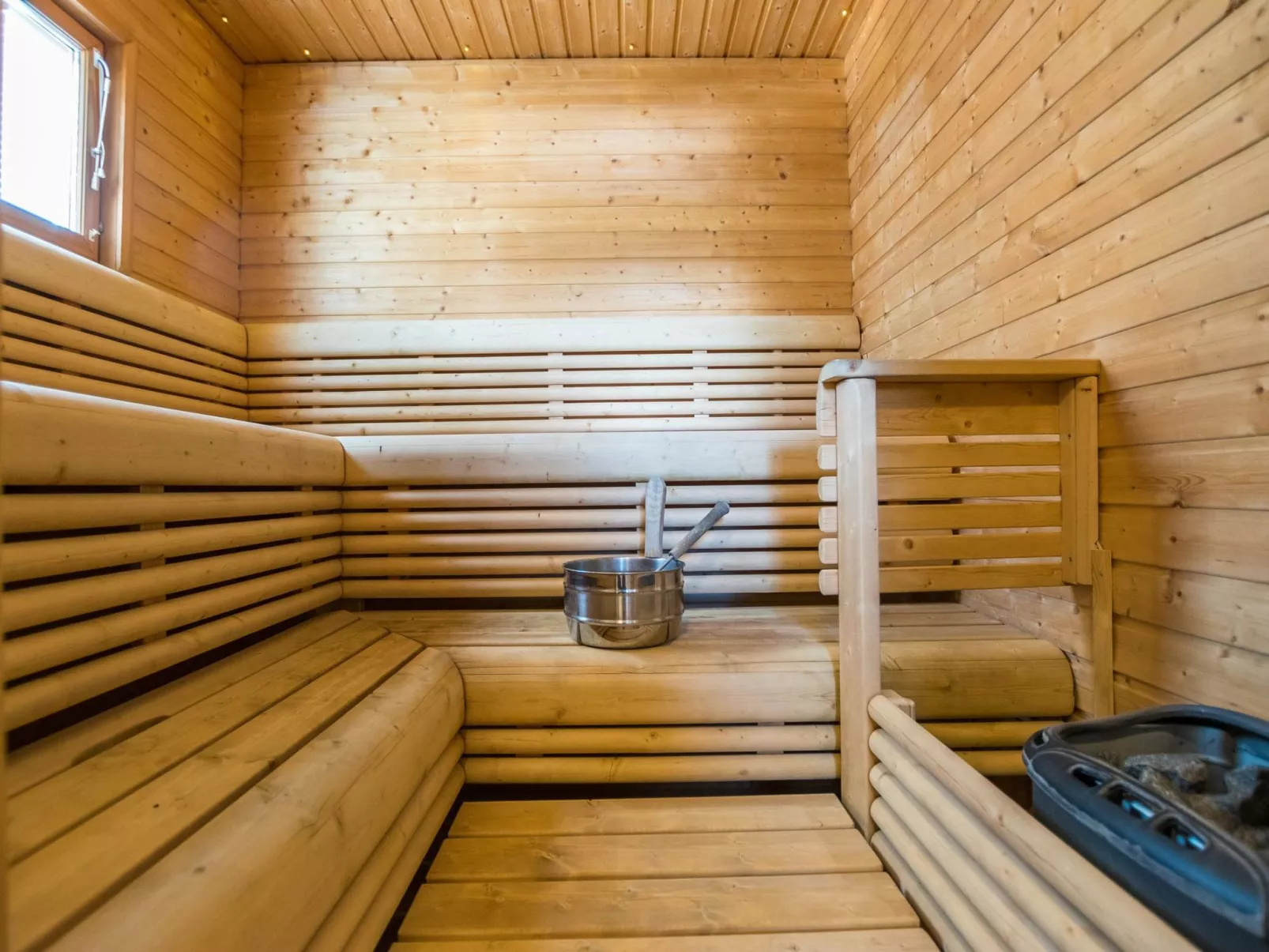 Vuosselinhovi f-Drinnen