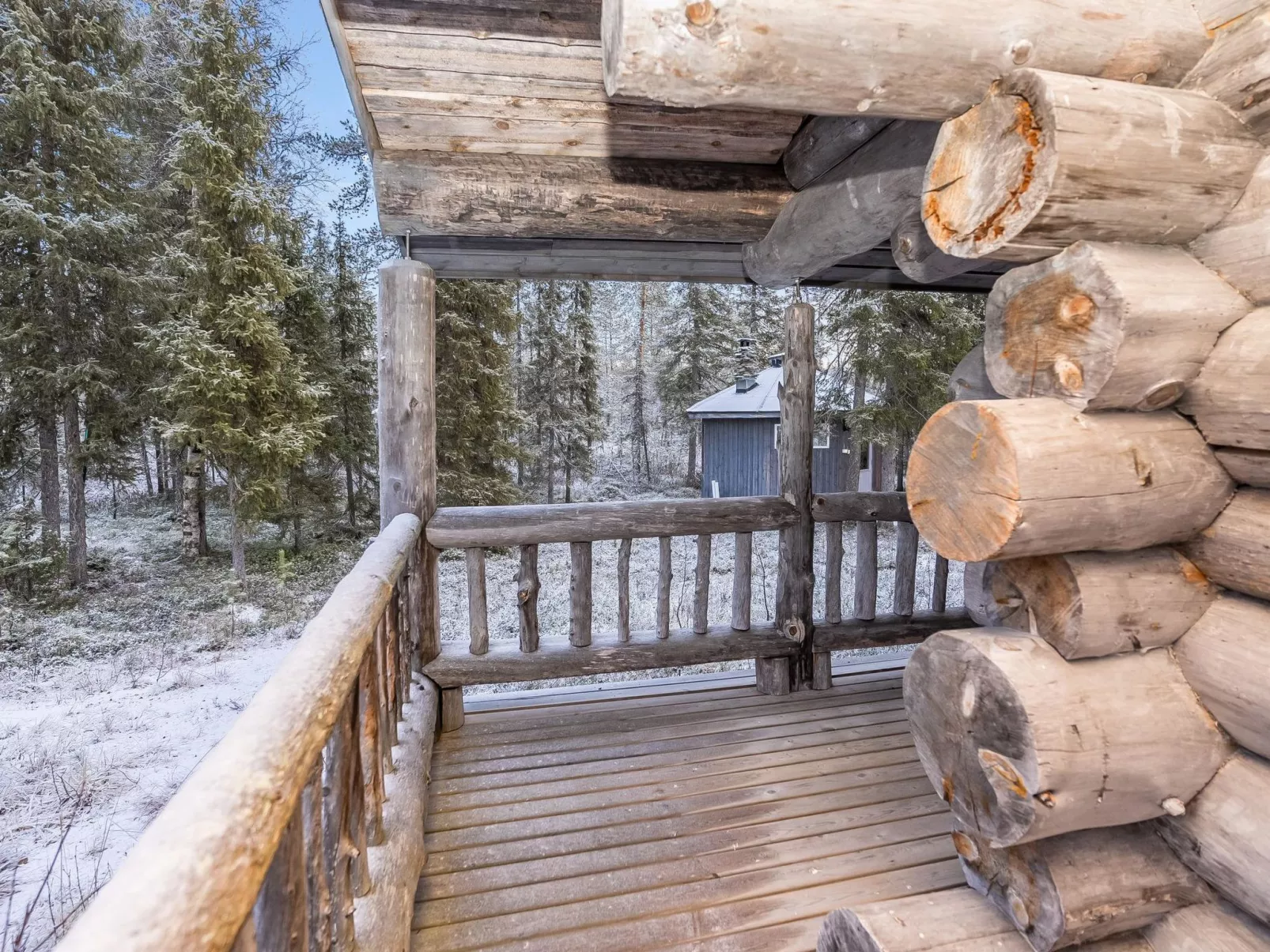 Pajalan honka-Dedans