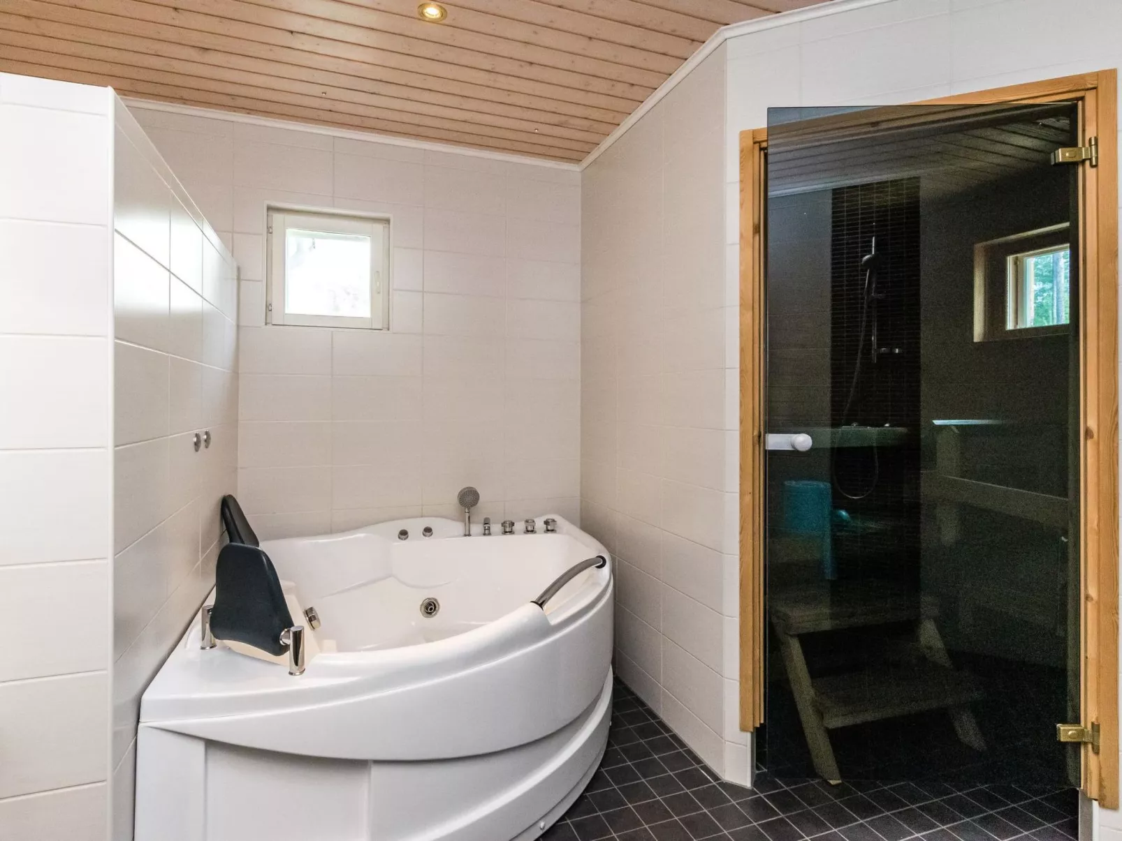 4 seasons hymy a-Drinnen