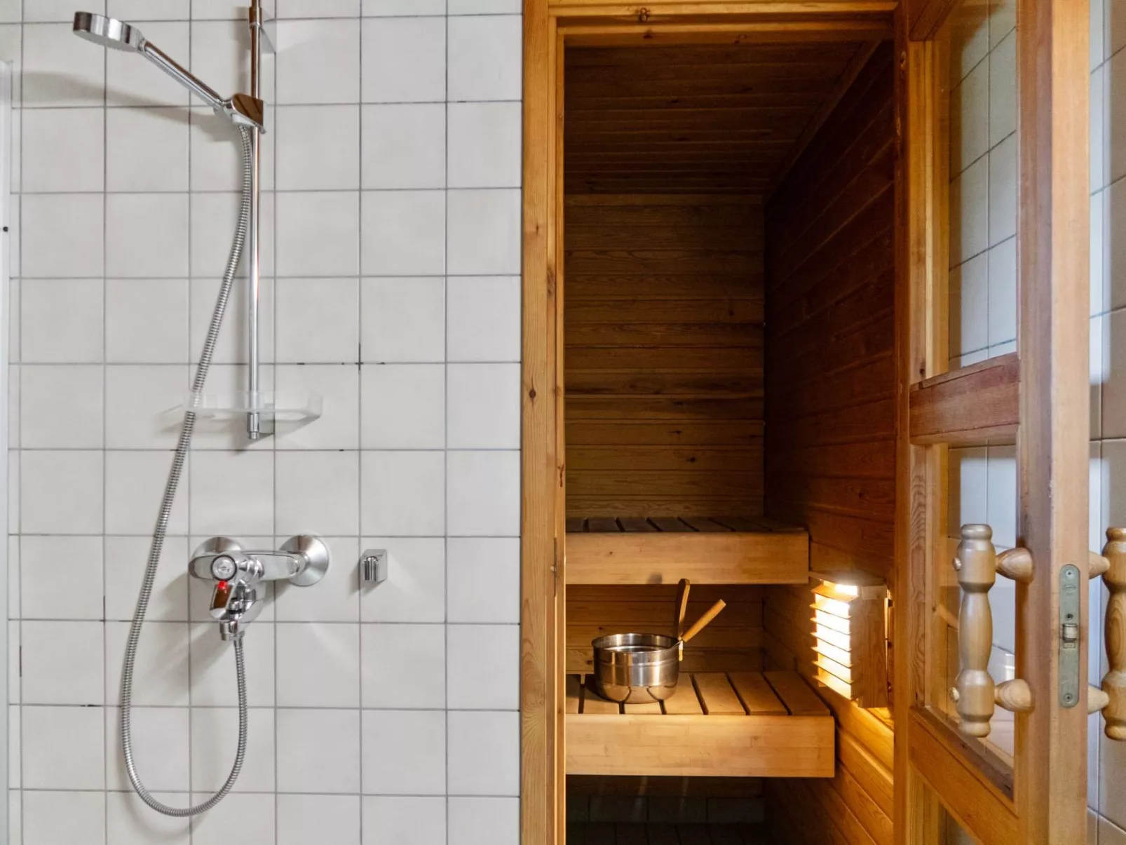 Vuokatinportti a 12-Dedans