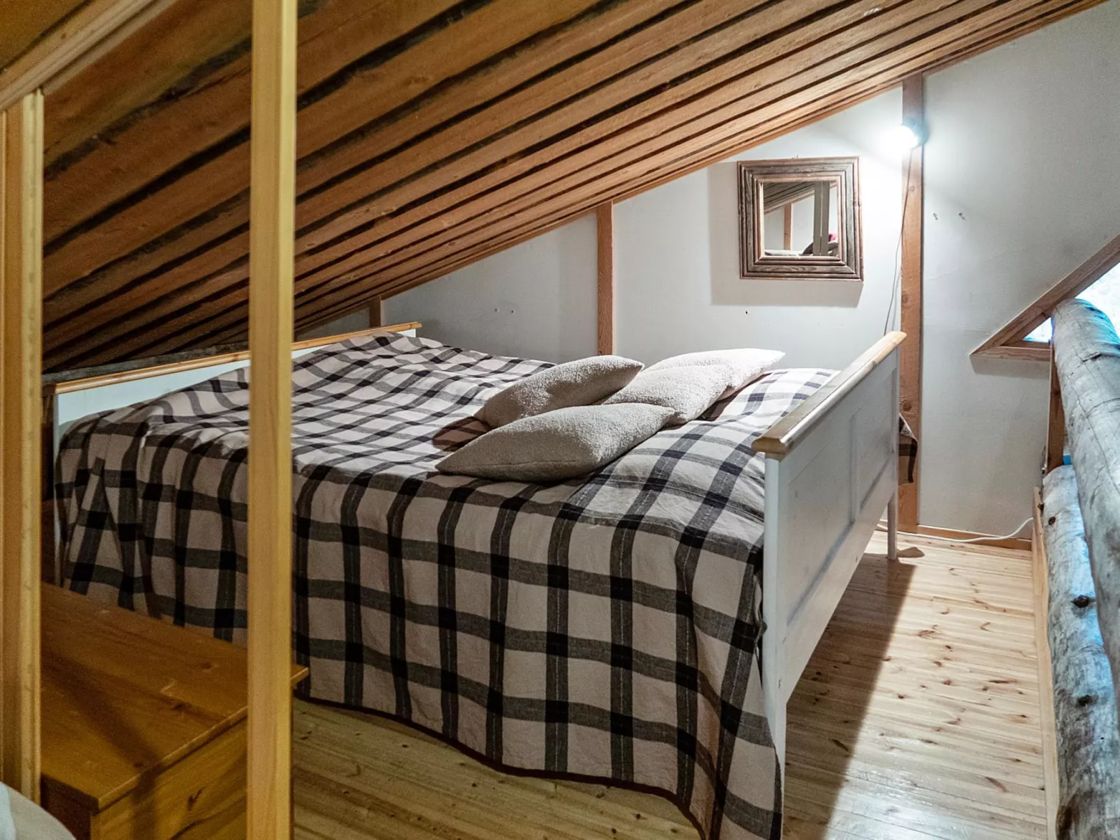 Vuokatinportti a 9-Inside