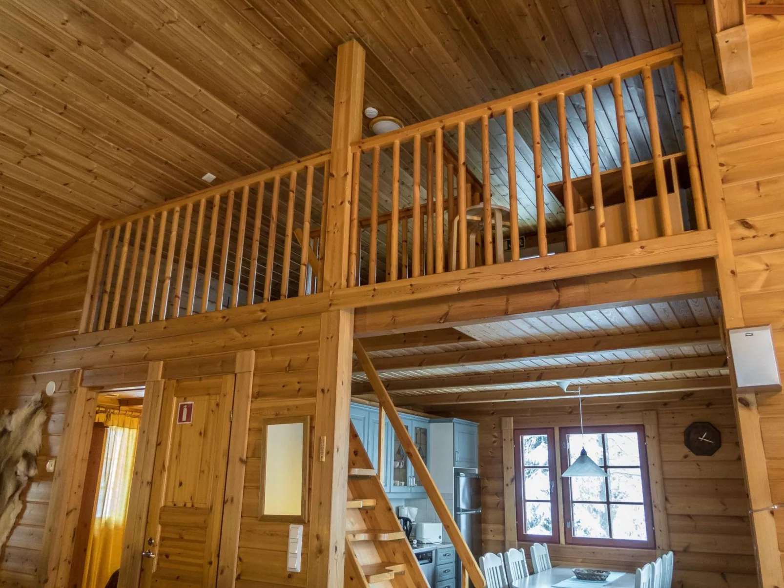 Vaarapirtti / tähti-Dedans