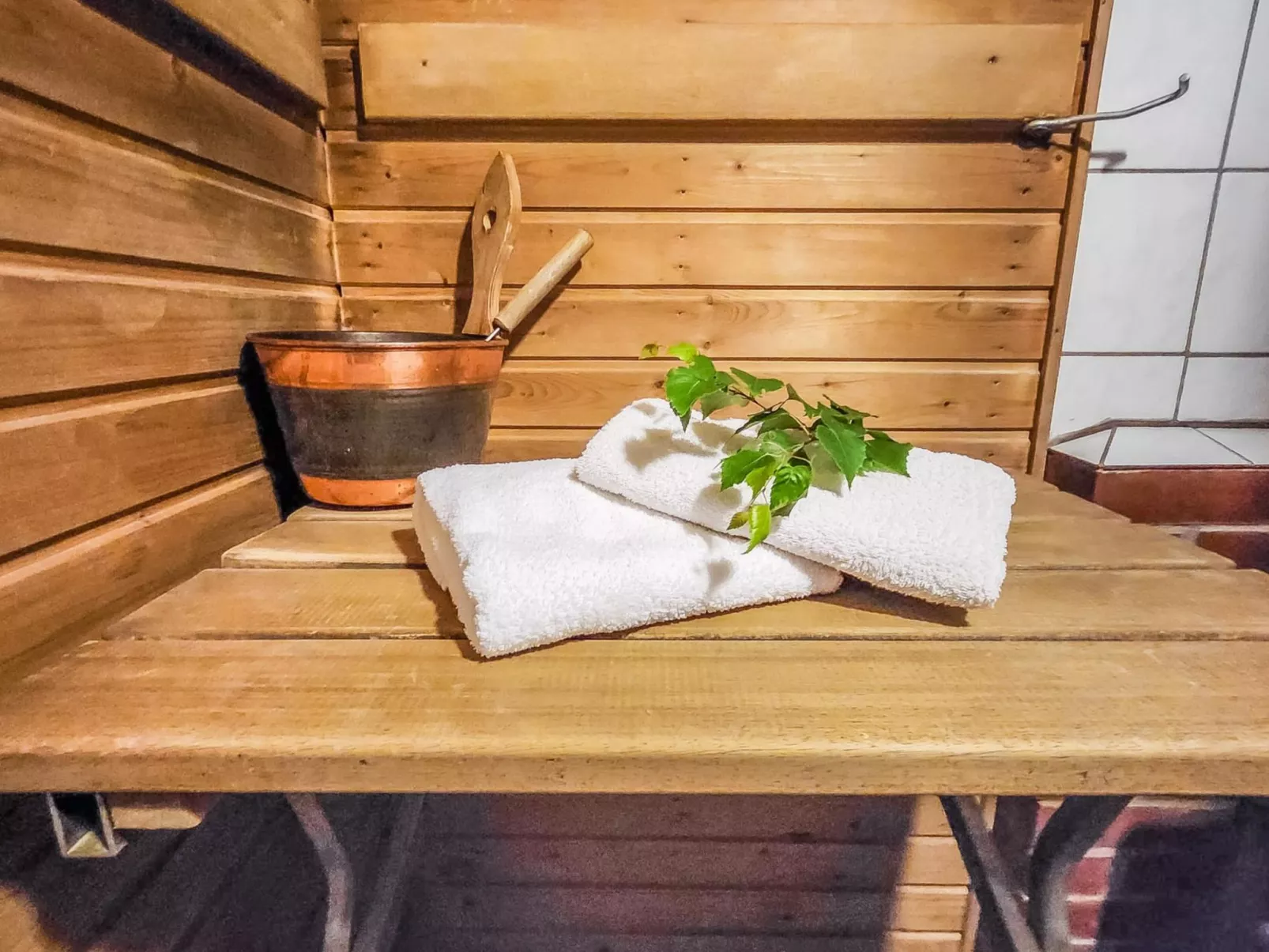 Artturin mökki-Dedans