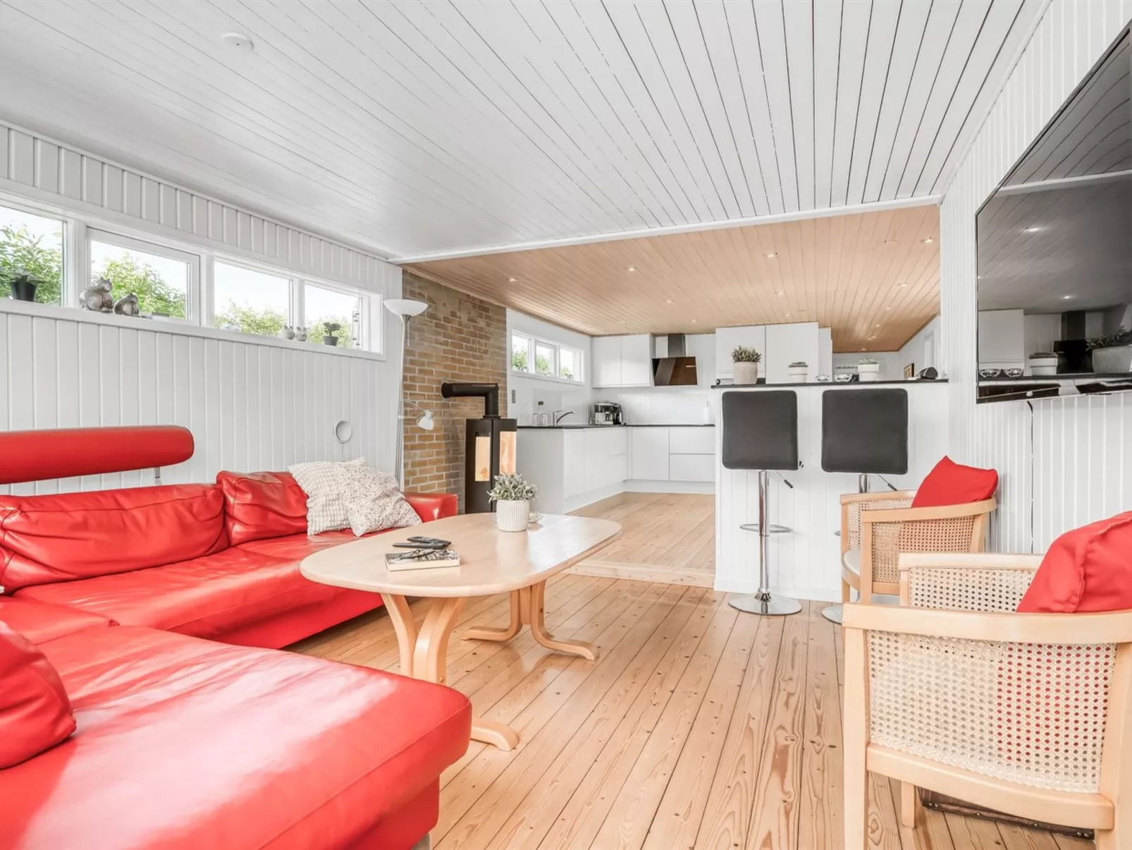 "Rathi" -  from the sea-Drinnen