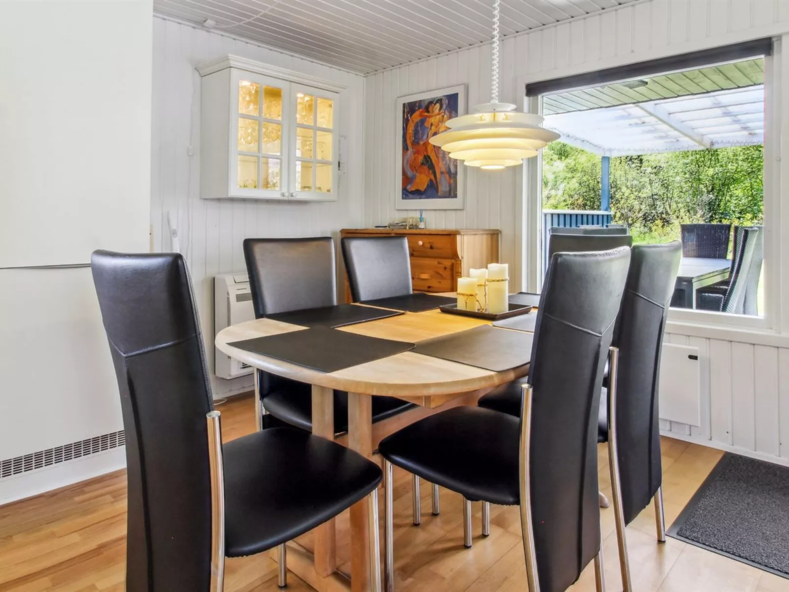 "Alia" - 30km from the sea-Drinnen